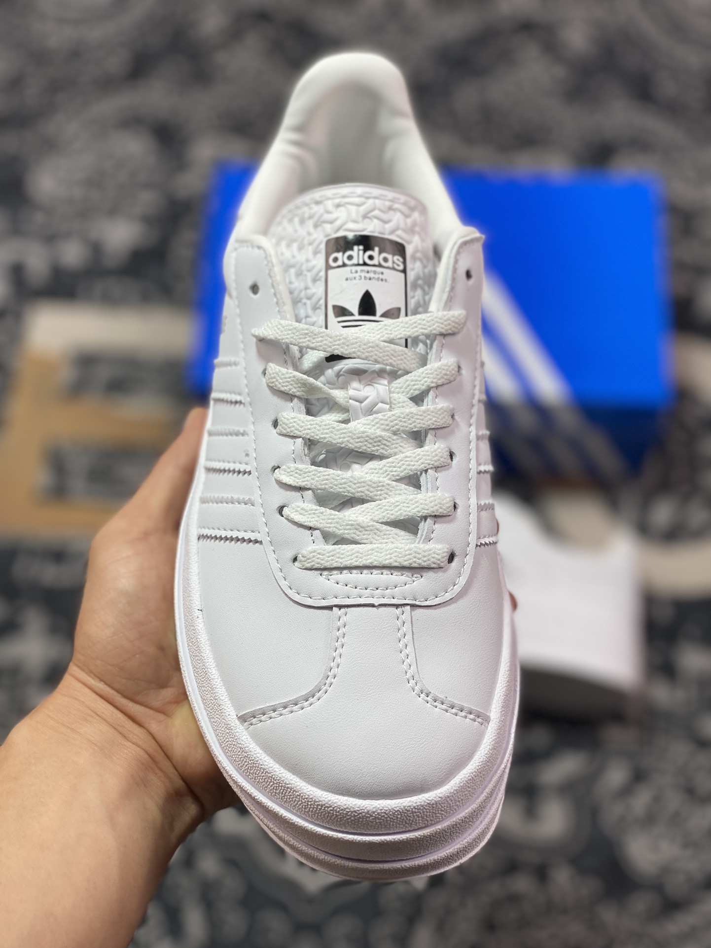 200  阿迪达斯Adidas Originals Gazelle Bold W 羚羊松糕系列板鞋“皮革白银”IE5130