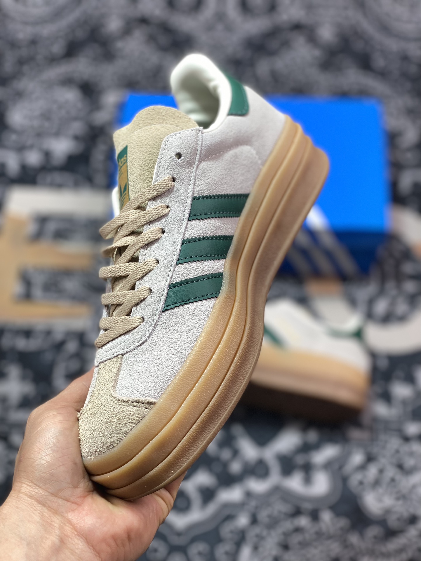 200 阿迪达斯Adidas Originals Gazelle Bold W 羚羊松糕系列板鞋“翻毛浅灰棕深绿生胶底”ID7056