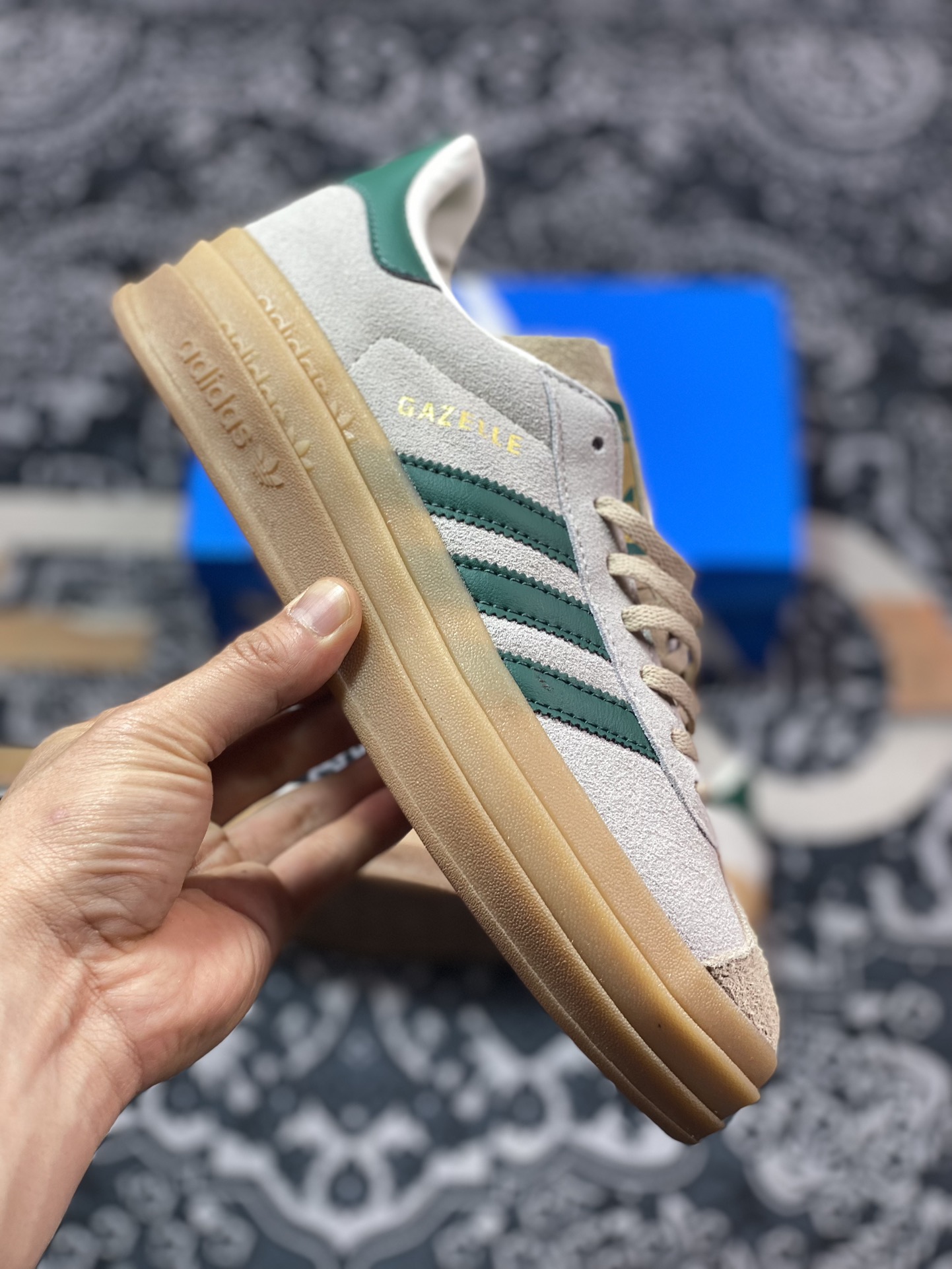 200 阿迪达斯Adidas Originals Gazelle Bold W 羚羊松糕系列板鞋“翻毛浅灰棕深绿生胶底”ID7056