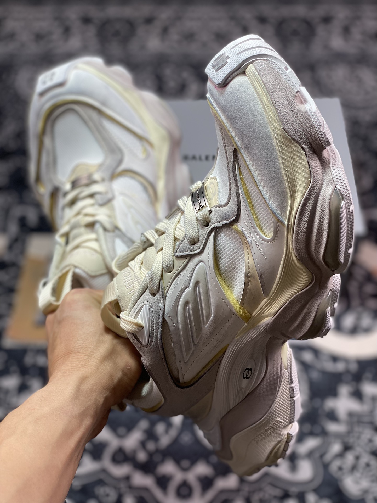 430  巴黎世家BALENCIAGA Cargo Sneaker 5XL船型系列低帮运动鞋“米白灰做旧”784754 W2MV1 9191