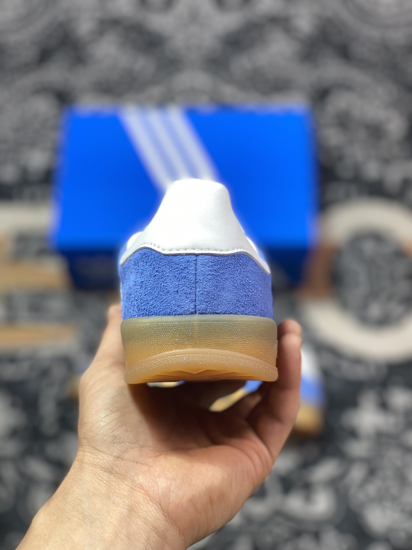 240  阿迪达斯Adidas Gazelle Indoor Trainers 羚羊内训系列低帮板鞋“麂皮学院浅蓝白生胶底”HQ8717