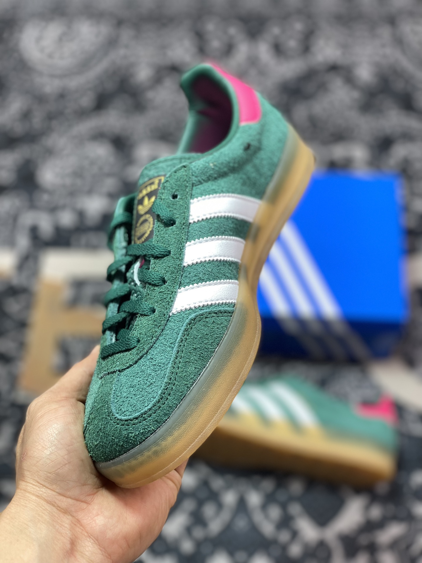 240  阿迪达斯Adidas Gazelle Indoor Trainers 羚羊板鞋“麂皮深绿粉白生胶底”IG5929