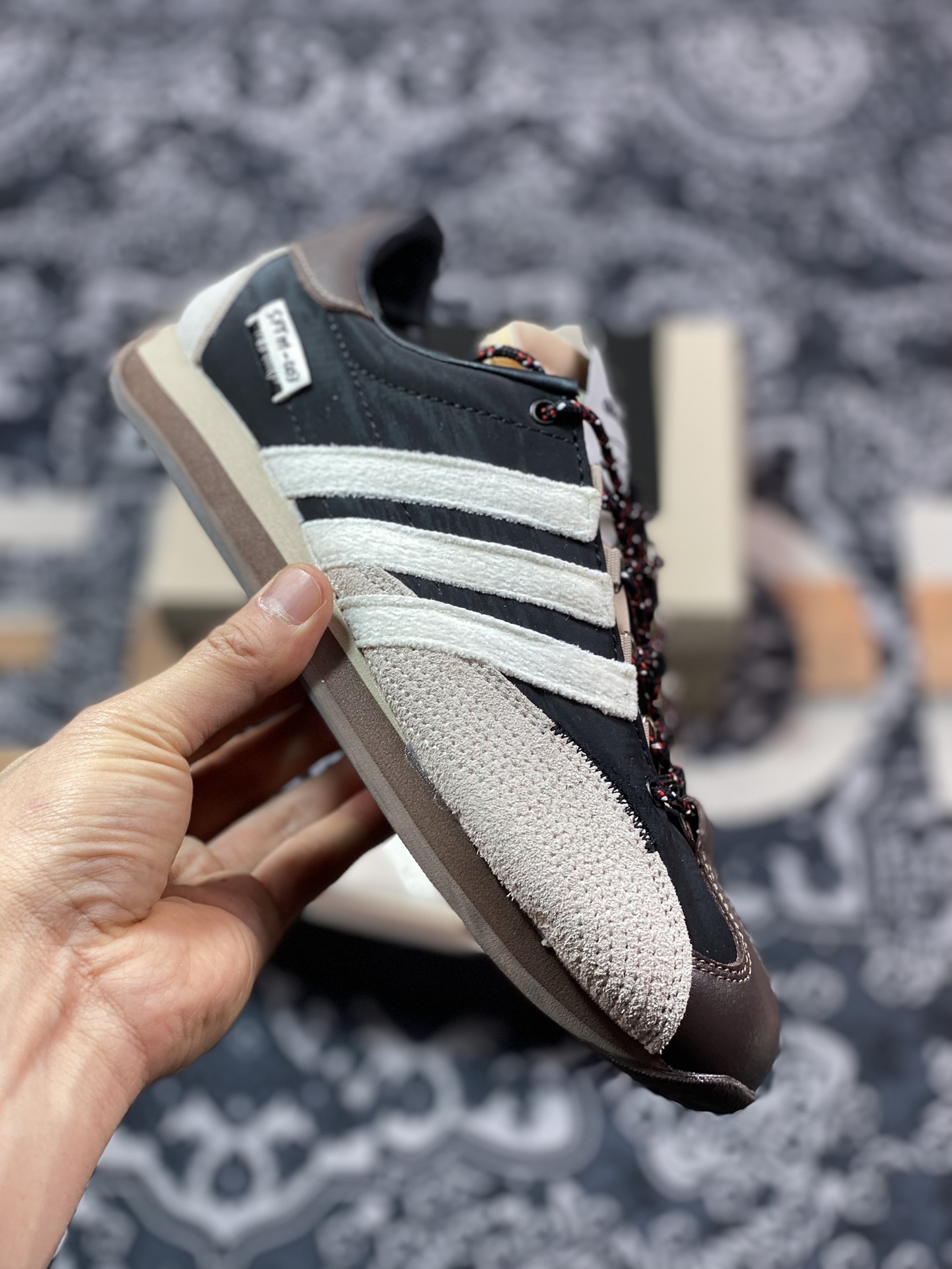 200  Adidas Country OG"Black Wonder Beige"SFTM-003系列低帮慢跑鞋“联名黑米白深棕”ID3546