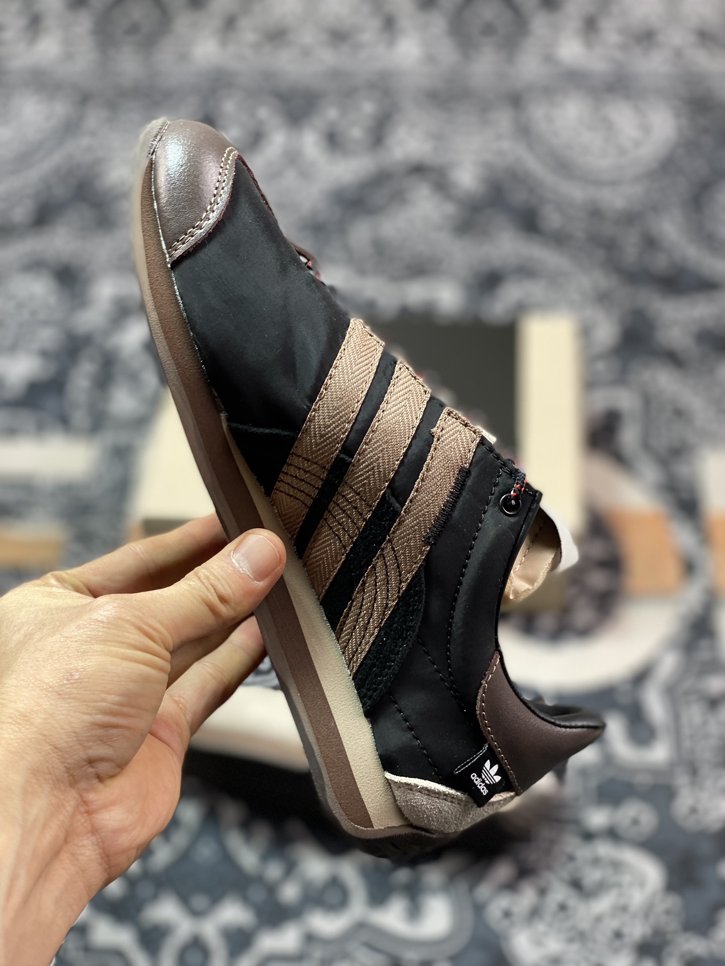 200  Adidas Country OG"Black Wonder Beige"SFTM-003系列低帮慢跑鞋“联名黑米白深棕”ID3546