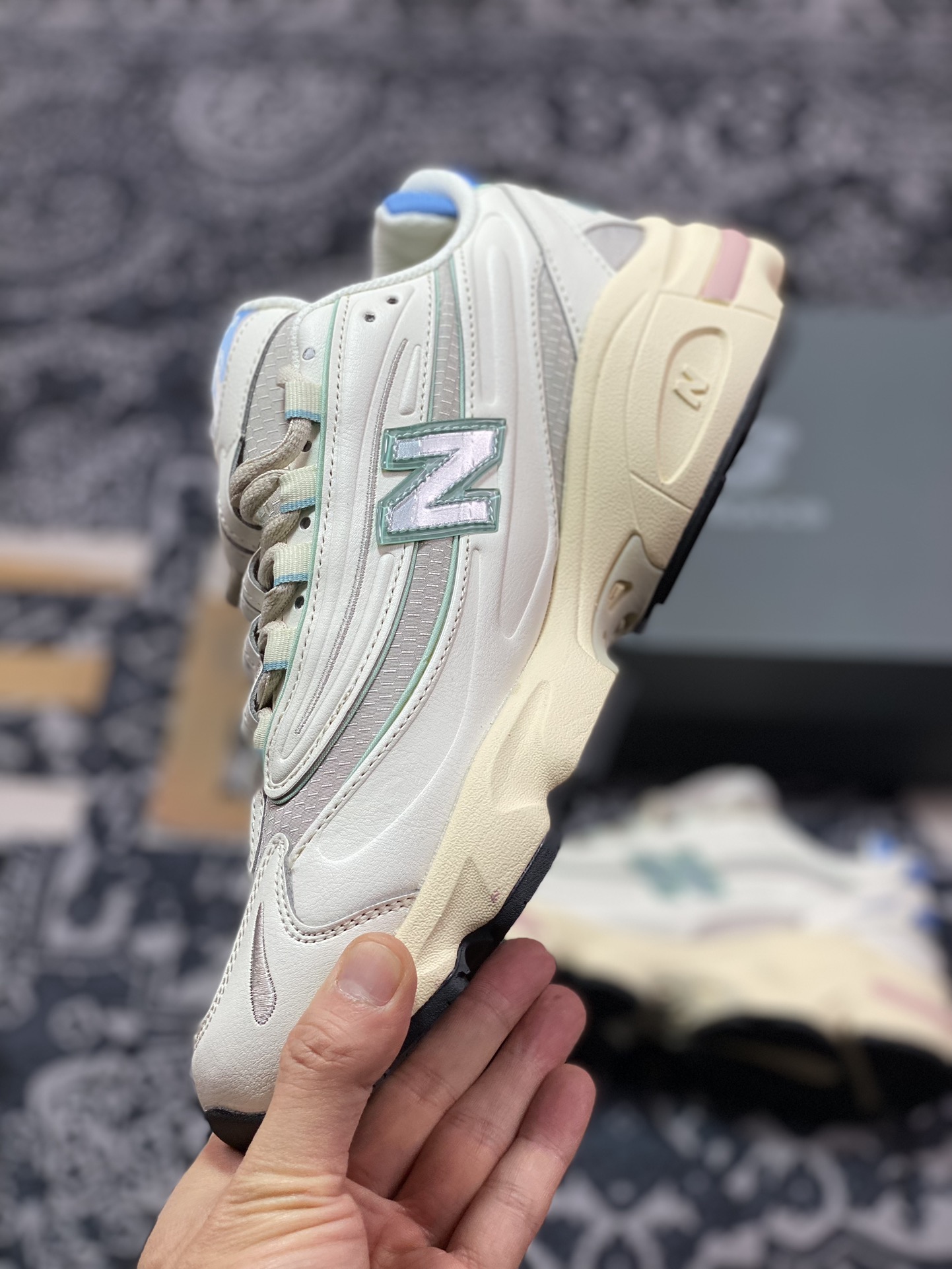 220 原装级别 New Balance 新百伦 M1000WA 复古休闲跑步鞋