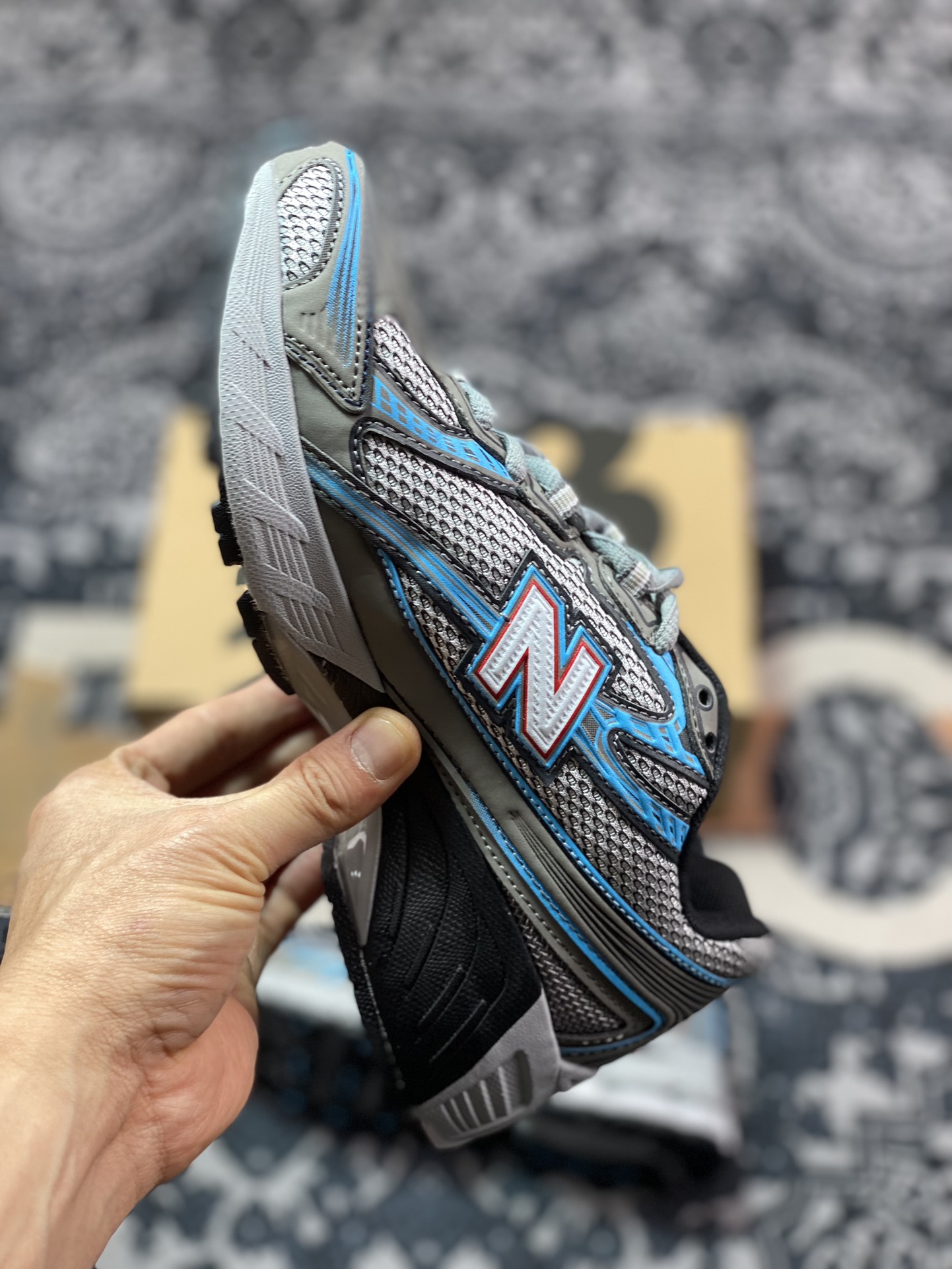 260 新百伦New Balance MR740系列低帮慢跑鞋“灰银碳粉蓝”WR740SC