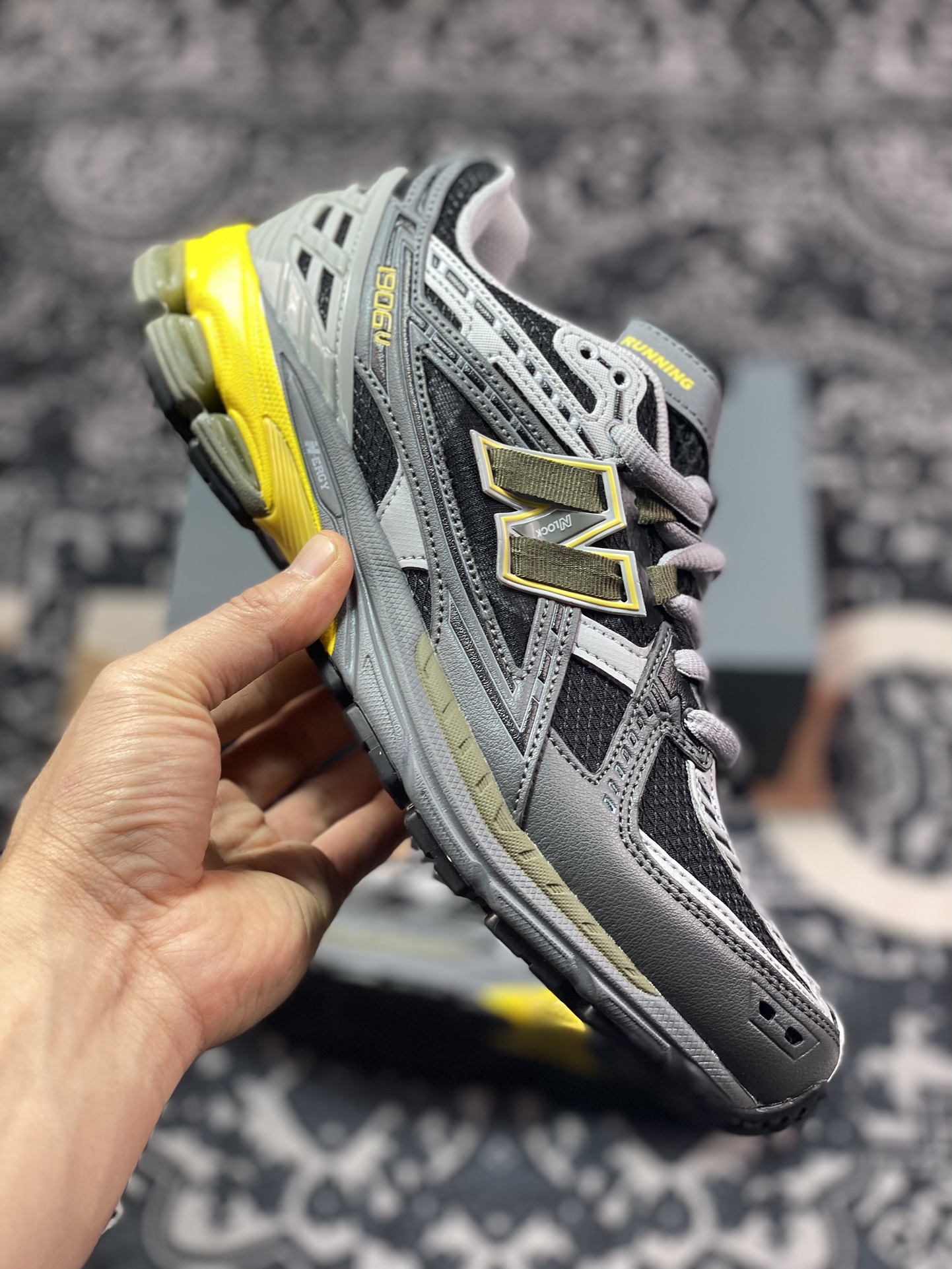 260 NB新百伦New Balance M1906U系列低帮复古老爹风休闲运动慢跑鞋“水泥深灰黑黄”M1906NA