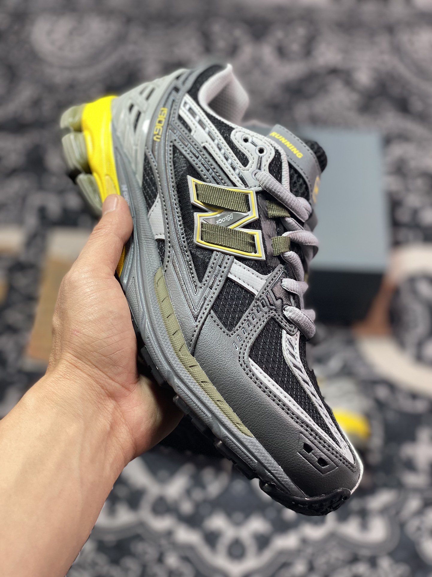 260 NB新百伦New Balance M1906U系列低帮复古老爹风休闲运动慢跑鞋“水泥深灰黑黄”M1906NA