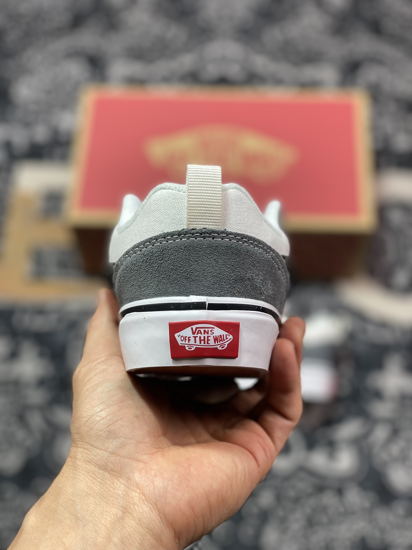 140 Vans Classics Knu Skool 灰白拼接 厚鞋舌面包鞋