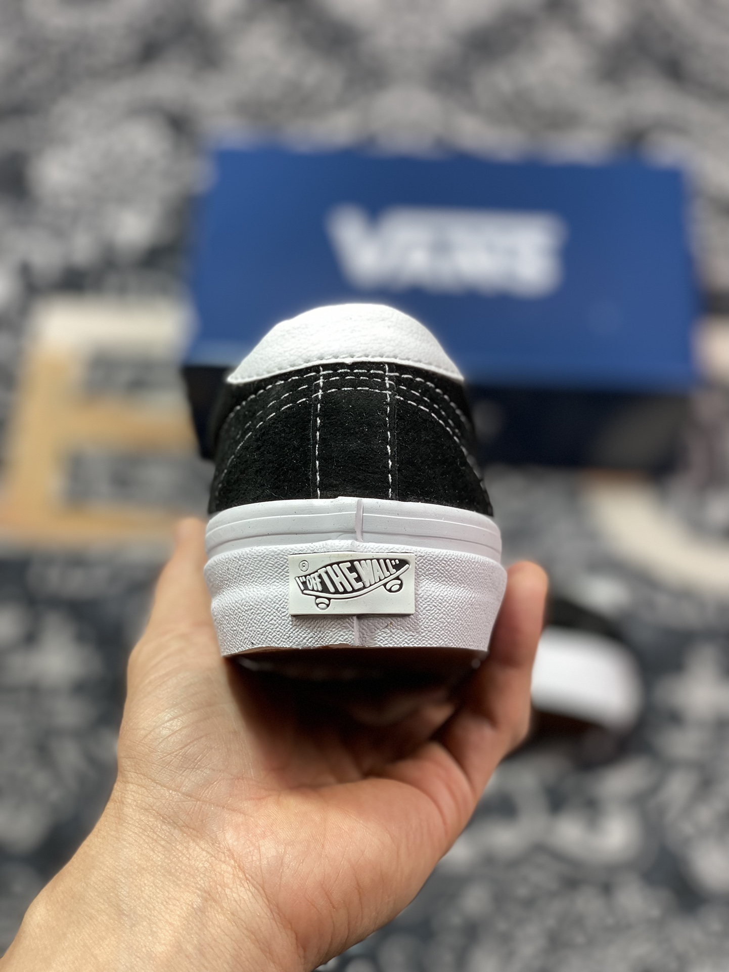 160 Vans T字头德训鞋来了 Vans范斯 Premium 高阶支线Sport 73 经典黑白麂皮男女款情侣板鞋休闲帆布鞋  VN000CR1BA2