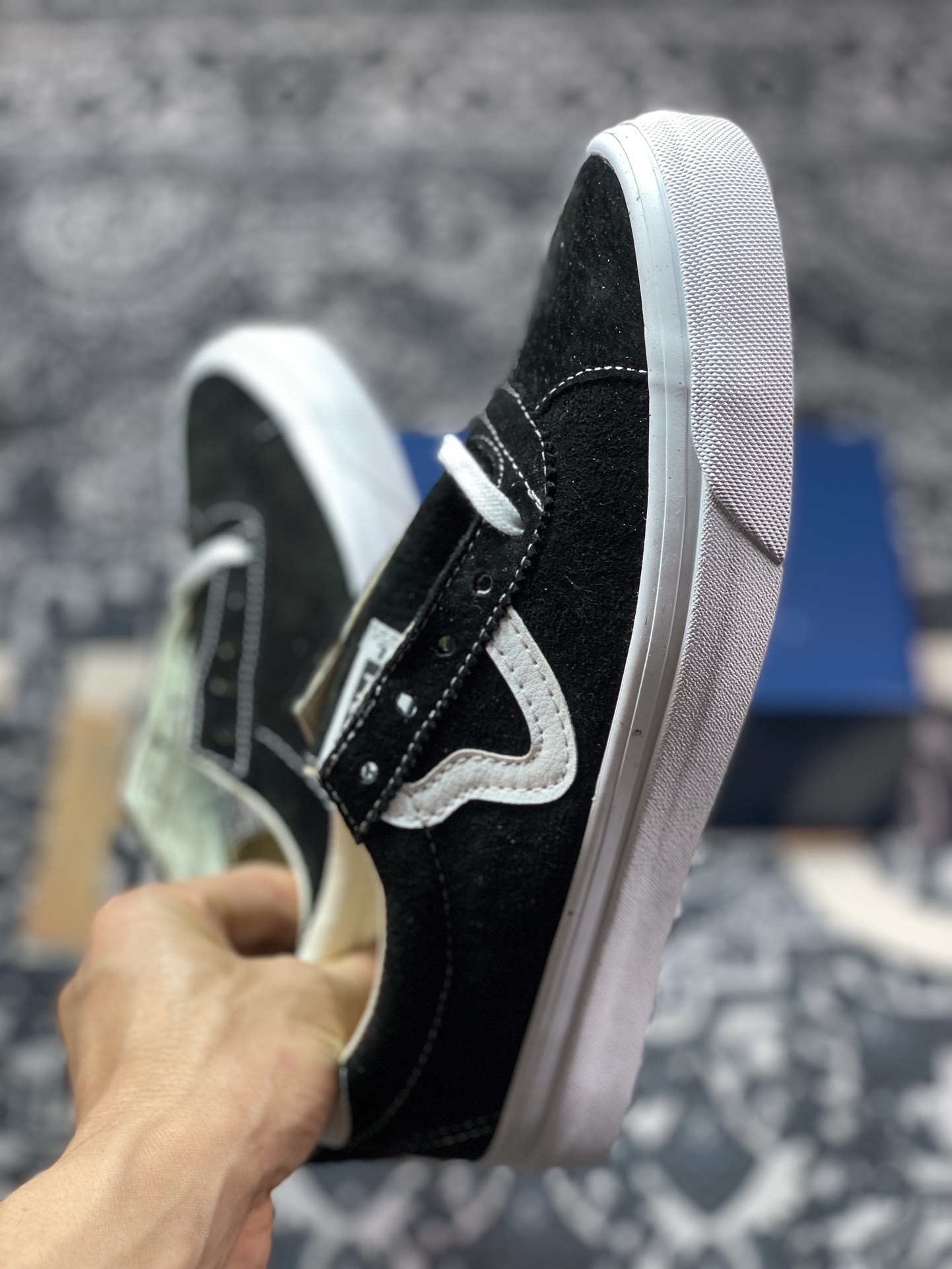 160 Vans T字头德训鞋来了 Vans范斯 Premium 高阶支线Sport 73 经典黑白麂皮男女款情侣板鞋休闲帆布鞋  VN000CR1BA2