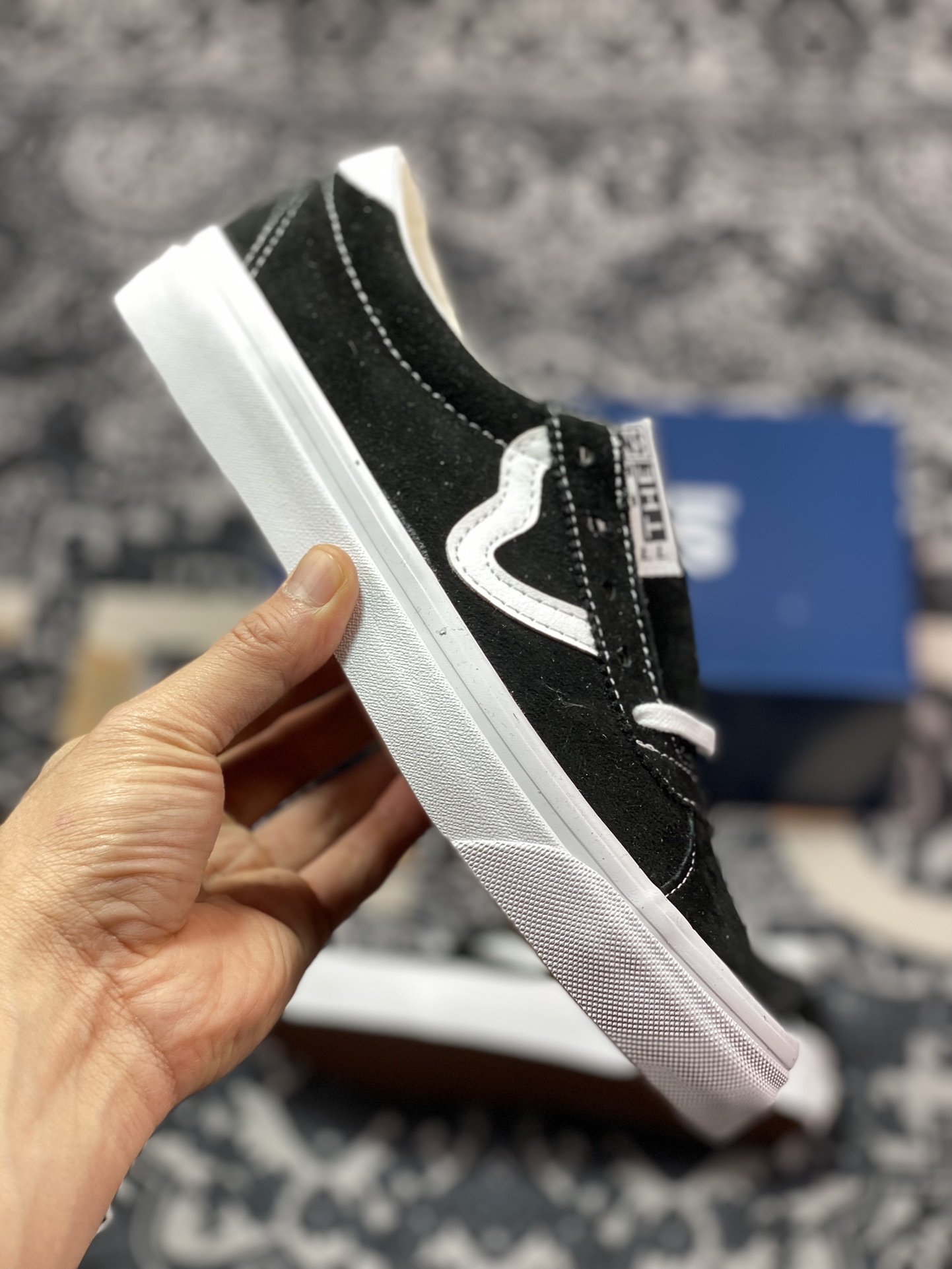 160 Vans T字头德训鞋来了 Vans范斯 Premium 高阶支线Sport 73 经典黑白麂皮男女款情侣板鞋休闲帆布鞋  VN000CR1BA2