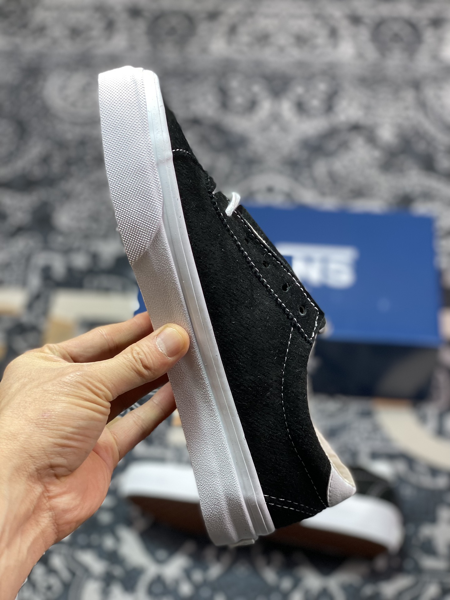 160 Vans T字头德训鞋来了 Vans范斯 Premium 高阶支线Sport 73 经典黑白麂皮男女款情侣板鞋休闲帆布鞋  VN000CR1BA2