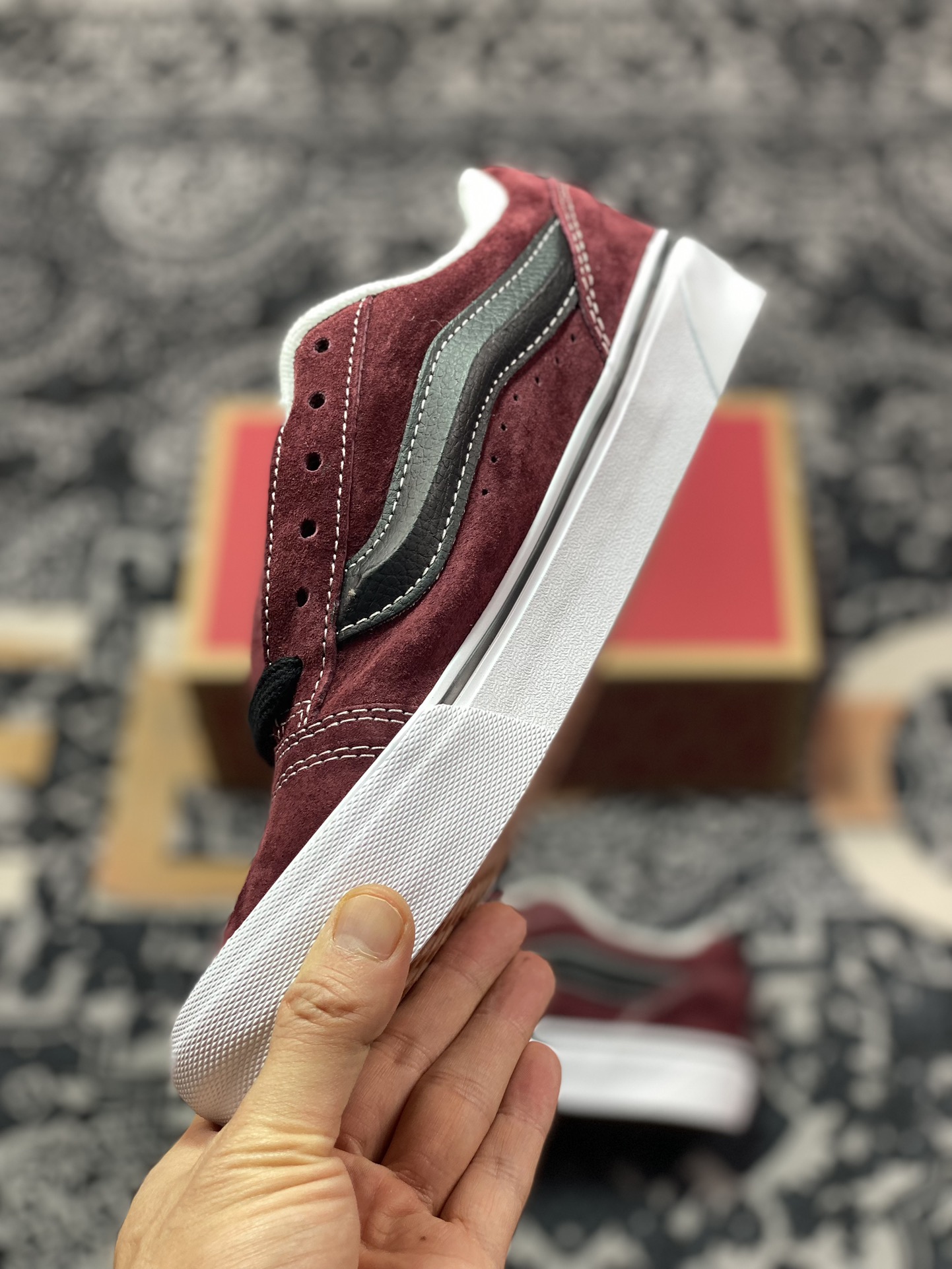 140 Vans Classics Knu Skool 范斯官方 酒红厚鞋舌面包鞋  VN0009QC02Y