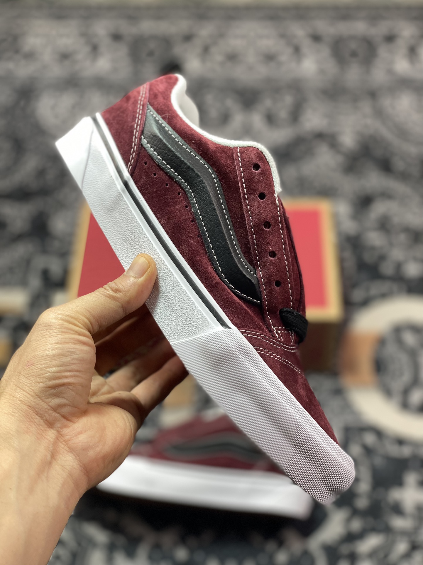 140 Vans Classics Knu Skool 范斯官方 酒红厚鞋舌面包鞋  VN0009QC02Y