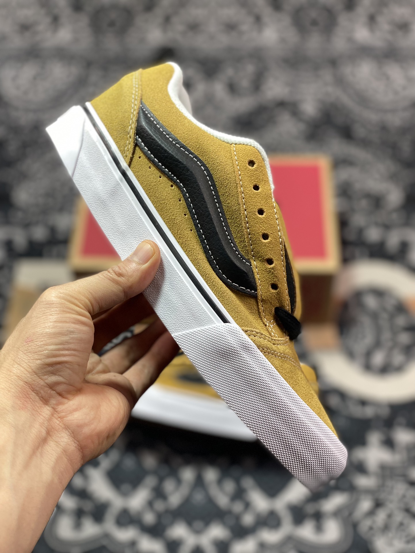 140 Vans Classics Knu Skool 范斯官方 黄黑厚鞋舌面包鞋  VN0009QC5QJ1