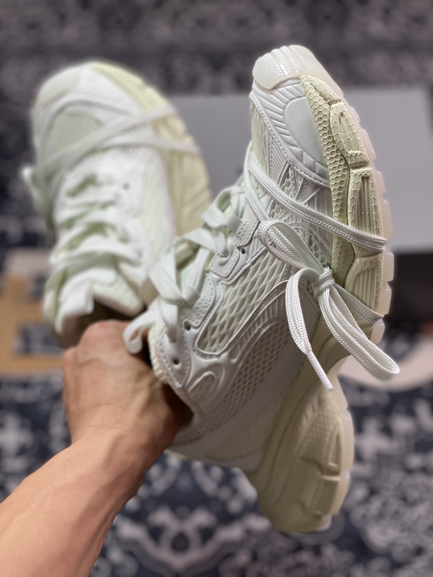 390 巴黎世家BALENCIAGA 3XL Sneakers 3+系列低帮慢跑鞋“网织米白全夜光”734731 W3XLG 9001