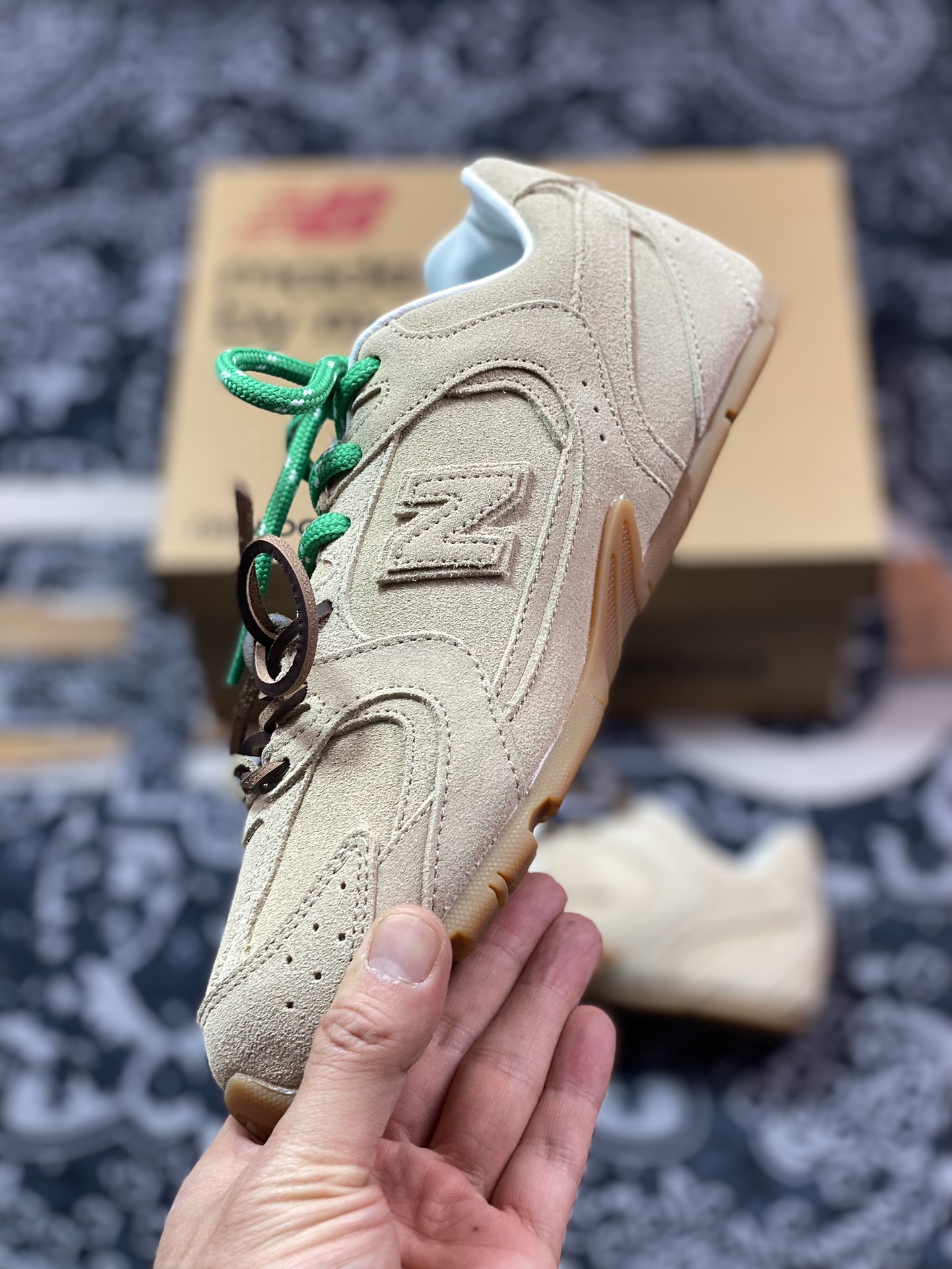 300 意大利奢侈品牌/缪缪Miu Miu x NB新百伦New Balance 530 SL系列低帮慢跑鞋“联名驼棕绿鞋带”5E165E_Z5O_F0379_F_D005