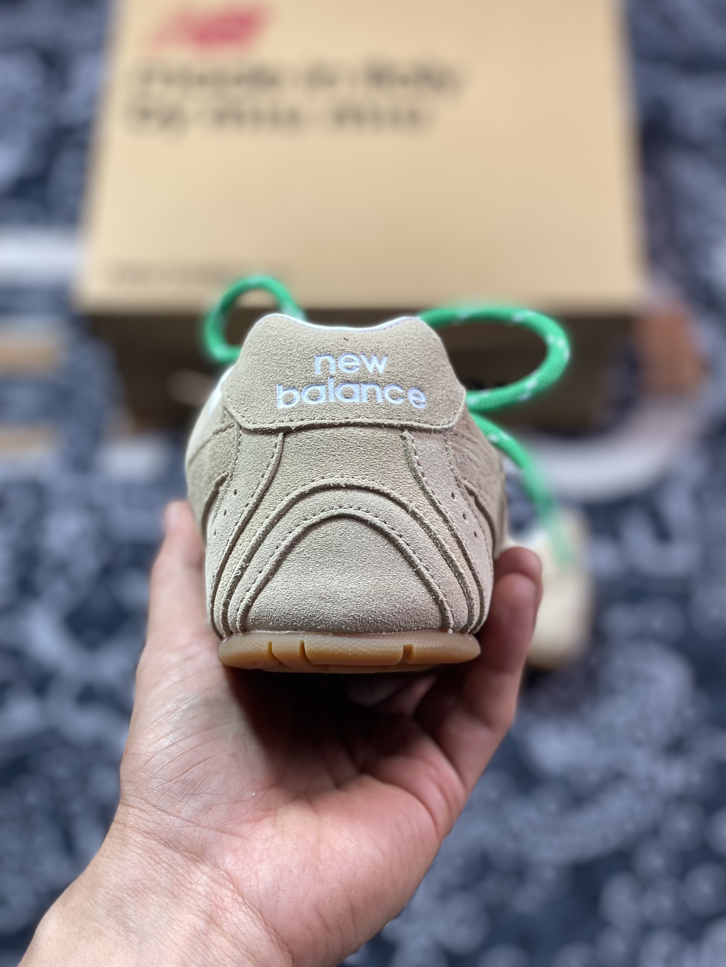 300 意大利奢侈品牌/缪缪Miu Miu x NB新百伦New Balance 530 SL系列低帮慢跑鞋“联名驼棕绿鞋带”5E165E_Z5O_F0379_F_D005