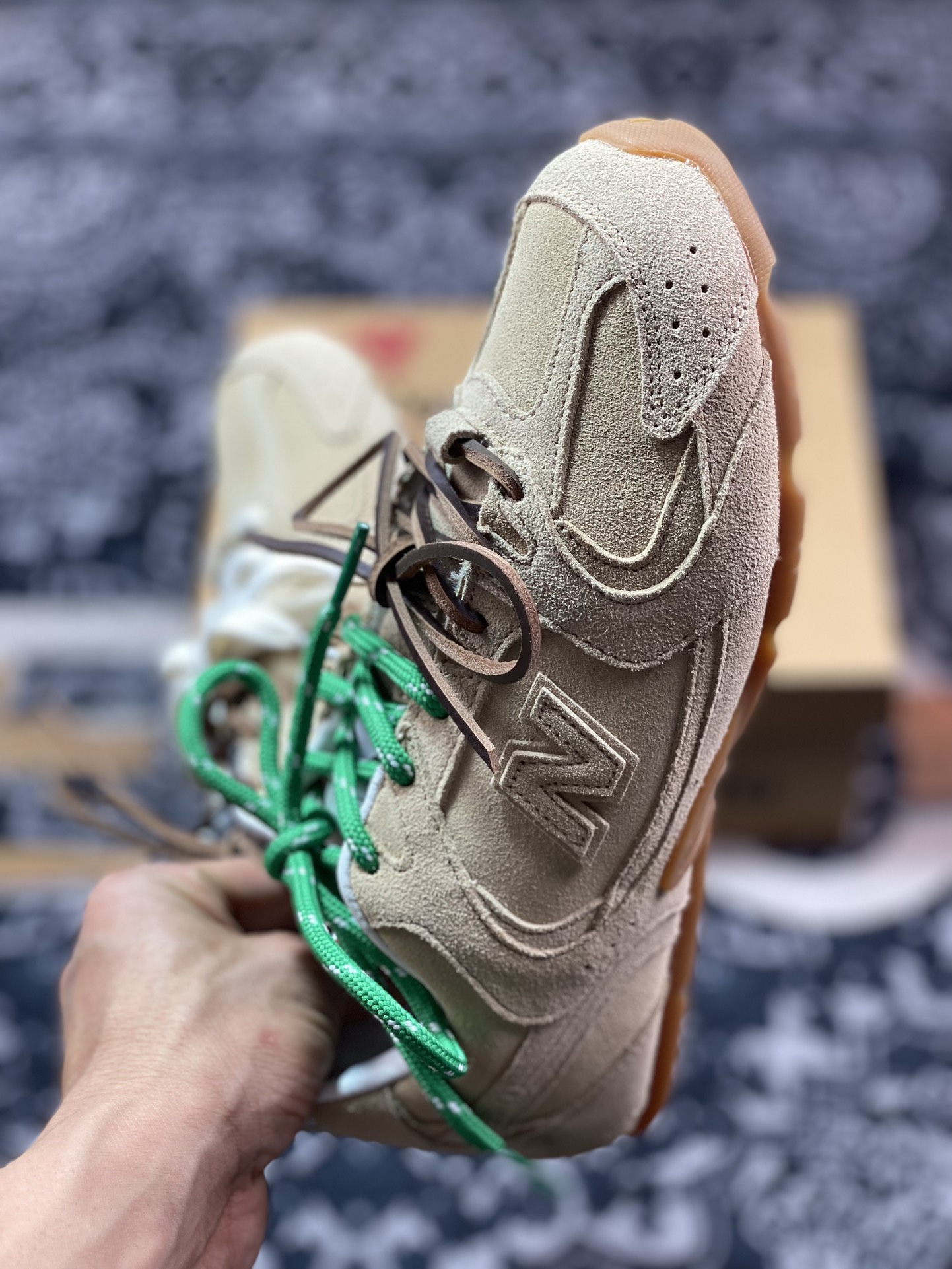 300 意大利奢侈品牌/缪缪Miu Miu x NB新百伦New Balance 530 SL系列低帮慢跑鞋“联名驼棕绿鞋带”5E165E_Z5O_F0379_F_D005