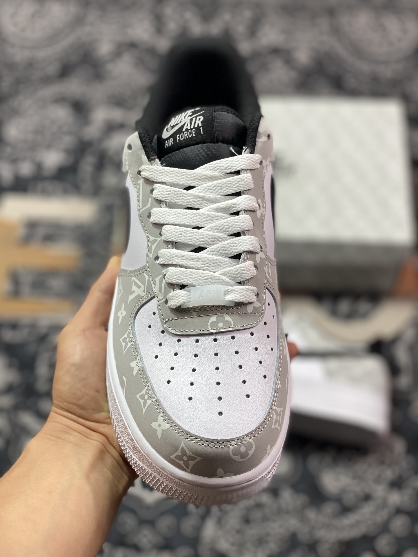 240 路易威登Louis Vuitton 联名定制 Nike Air Force 1 Low '07 空军低帮休闲板鞋 BQ8988-108