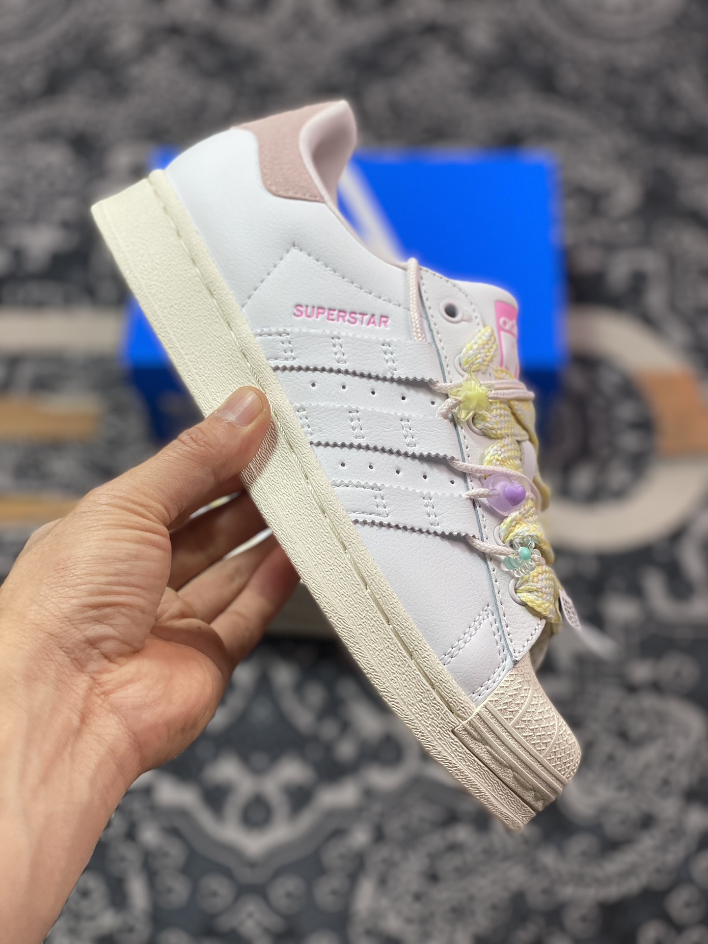 200 三叶草Adidas Originals Superstar"Cream White Pink"经典贝壳头板鞋“皮革白粉马卡龙鞋饰”IF1802