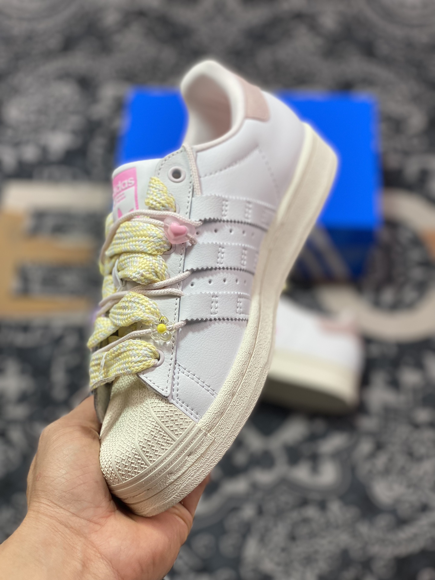 200 三叶草Adidas Originals Superstar"Cream White Pink"经典贝壳头板鞋“皮革白粉马卡龙鞋饰”IF1802