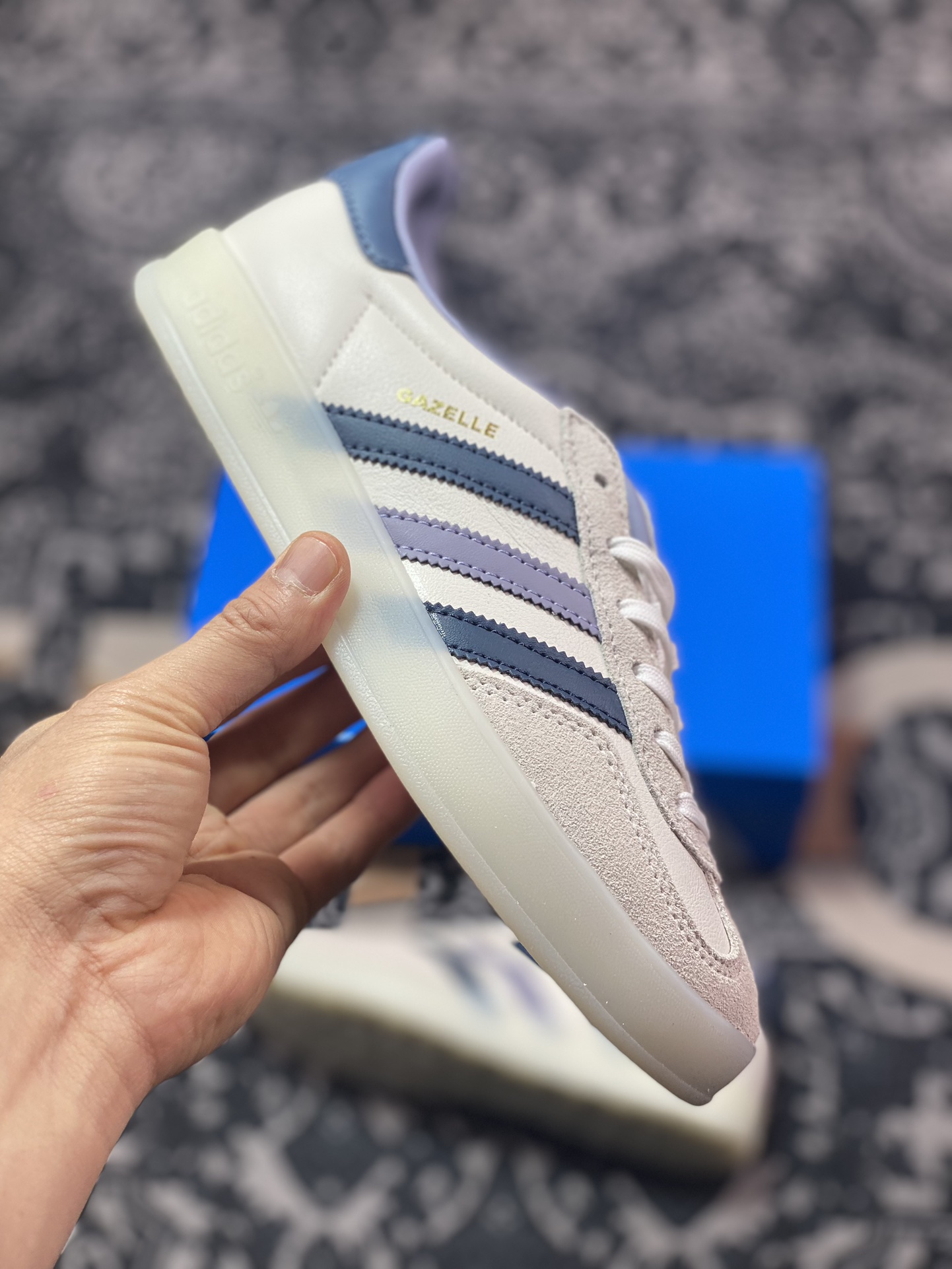 200 阿迪达斯Adidas Gazelle Indoor Trainers 羚羊板鞋“米白冰晶雾灰紫”IG1643