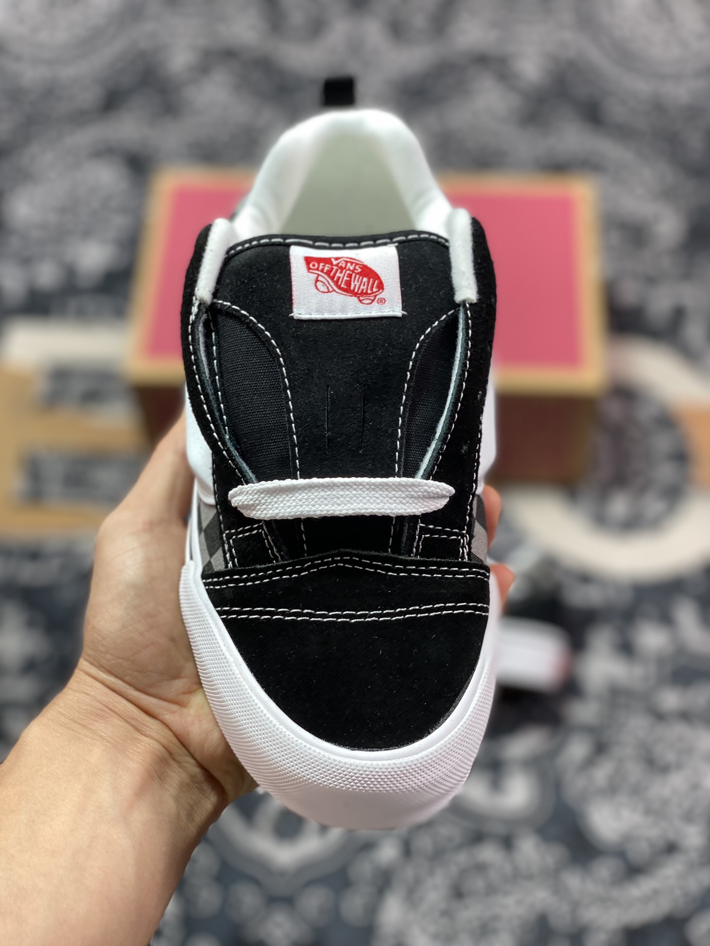 150 Vans Classics Knu Skool 经典黑灰格 厚鞋舌面包鞋