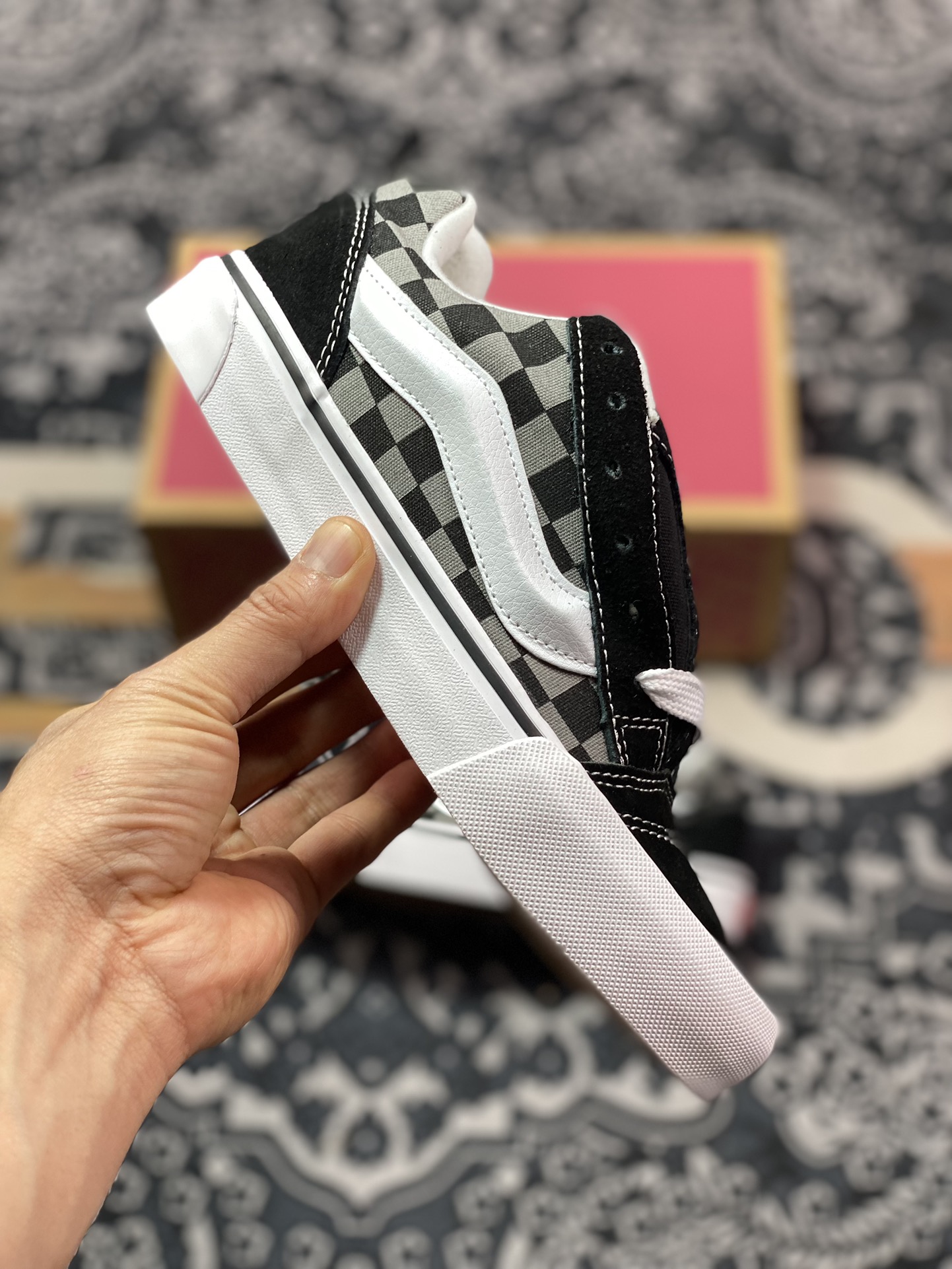 150 Vans Classics Knu Skool 经典黑灰格 厚鞋舌面包鞋