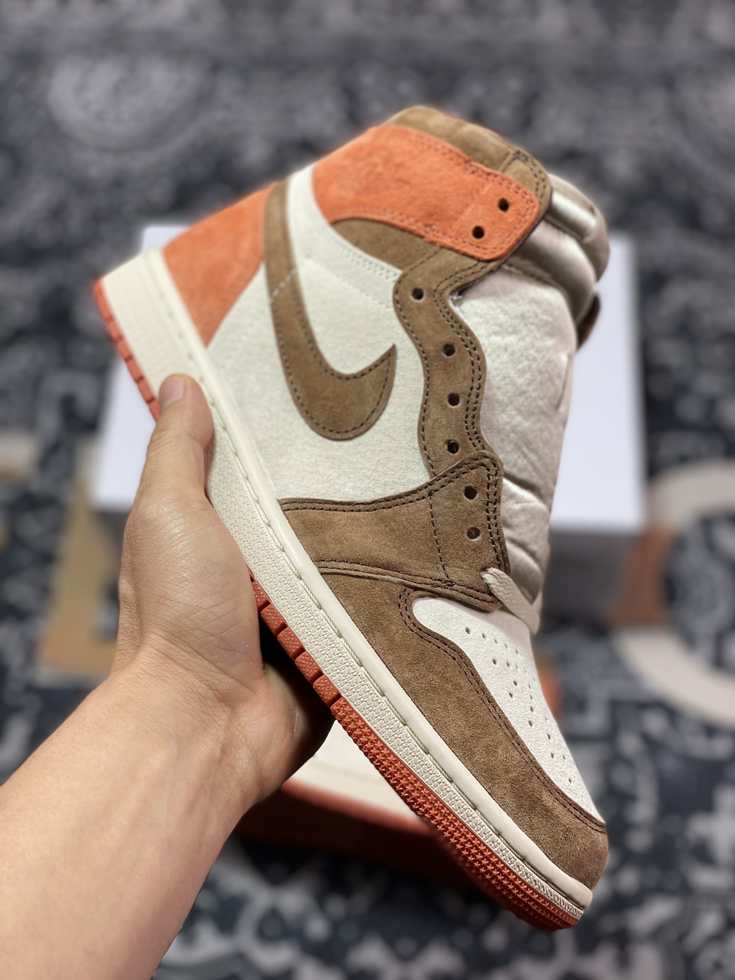 260 原装级别 F版 Air Jordan 1 High OG “Dusted Clay” AJ1 乔1沙丘可可色 高帮篮球鞋 FQ2941-200