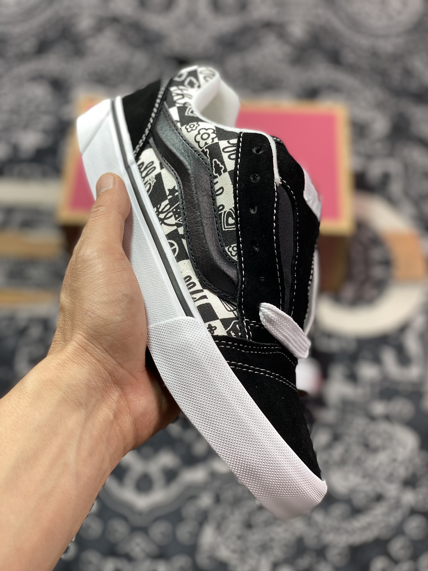 150 真标 Vans Classics Knu Skool 黑白棋盘涂鸦