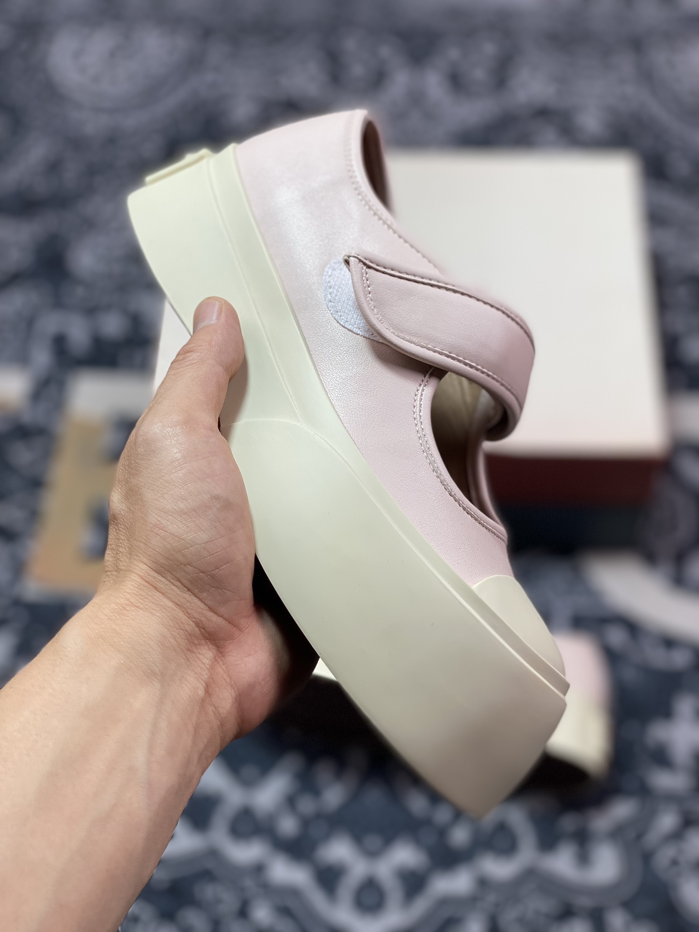 260 意大利奢侈品品牌-玛尼·Marni Pablo Leather Mary Jane Sneaker 板鞋“魔术贴浅粉奶白红LOGO”SNZW003120F118006