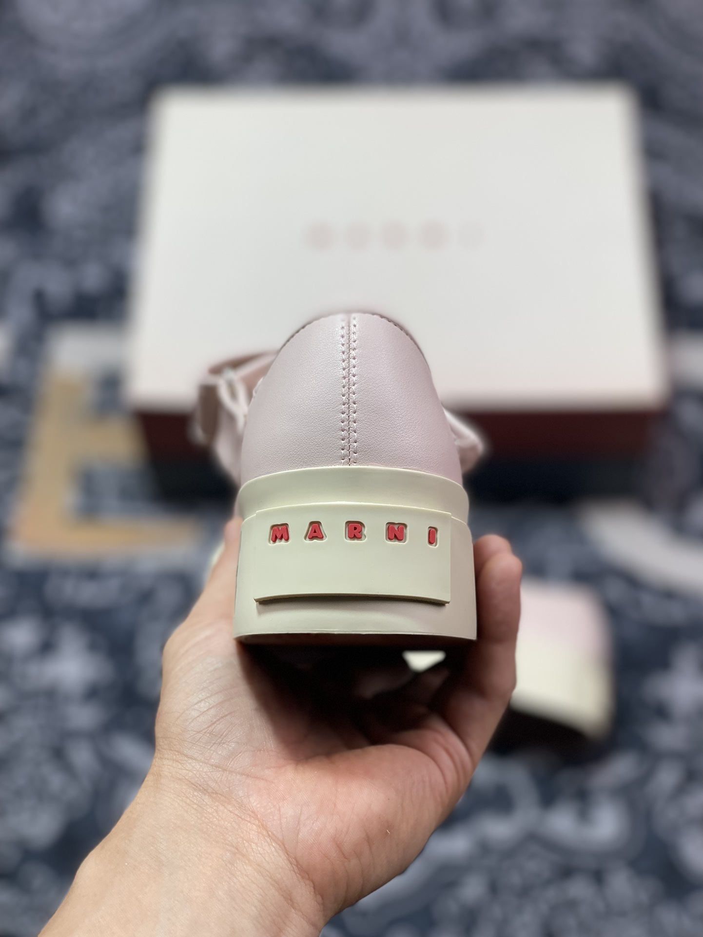 260 意大利奢侈品品牌-玛尼·Marni Pablo Leather Mary Jane Sneaker 板鞋“魔术贴浅粉奶白红LOGO”SNZW003120F118006