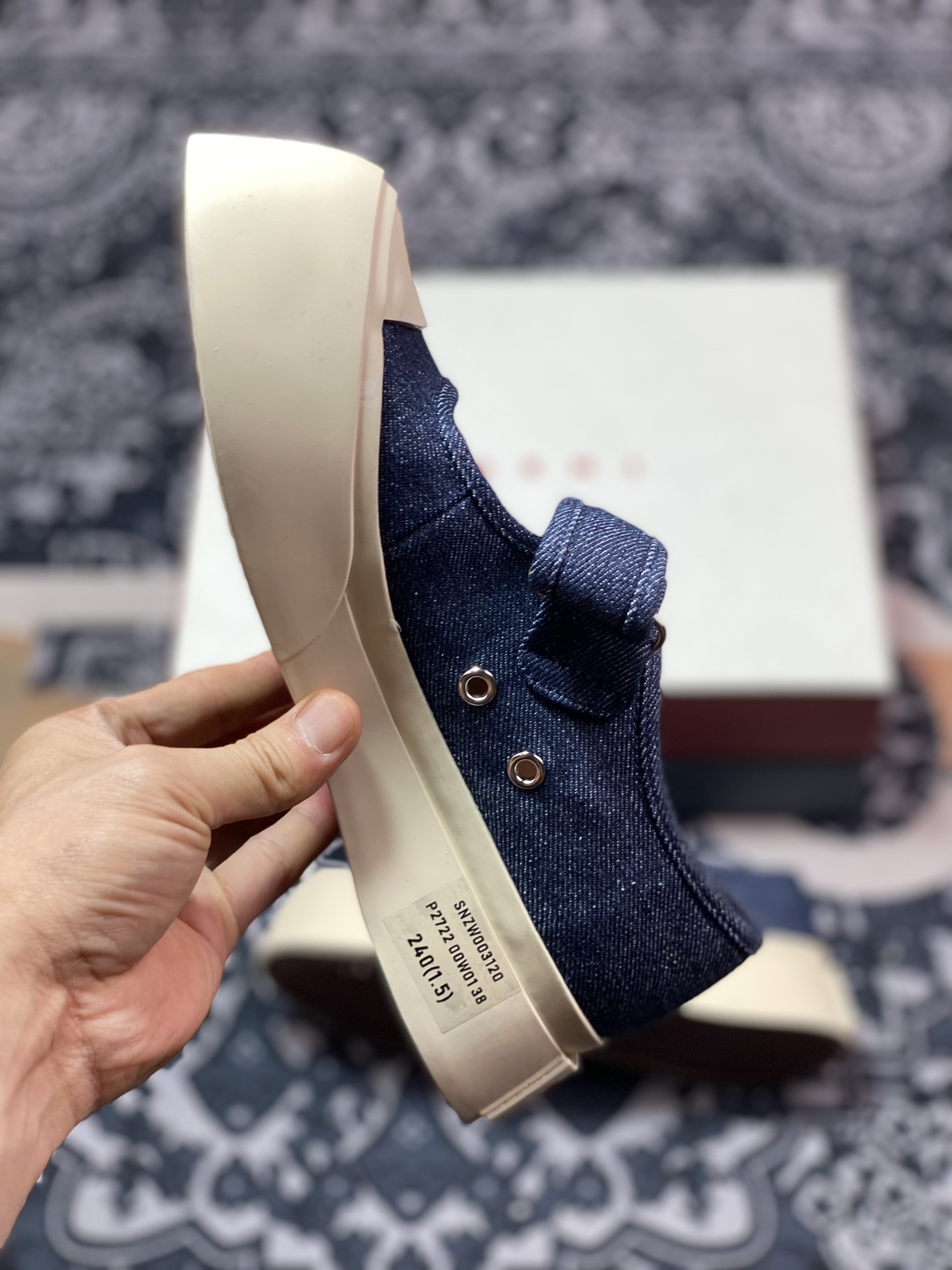 260 意大利奢侈品品牌-玛尼·Marni Pablo Leather Mary Jane Sneaker 板鞋“魔术贴丹宁牛仔布暗蓝”SNZW003030P415500B64