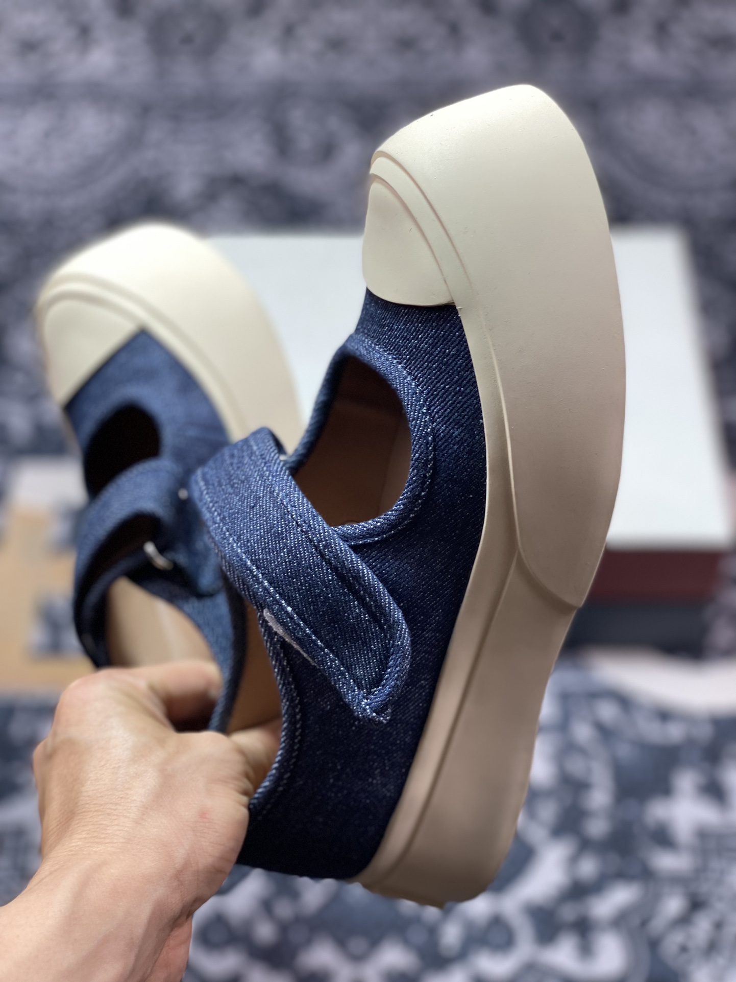 260 意大利奢侈品品牌-玛尼·Marni Pablo Leather Mary Jane Sneaker 板鞋“魔术贴丹宁牛仔布暗蓝”SNZW003030P415500B64