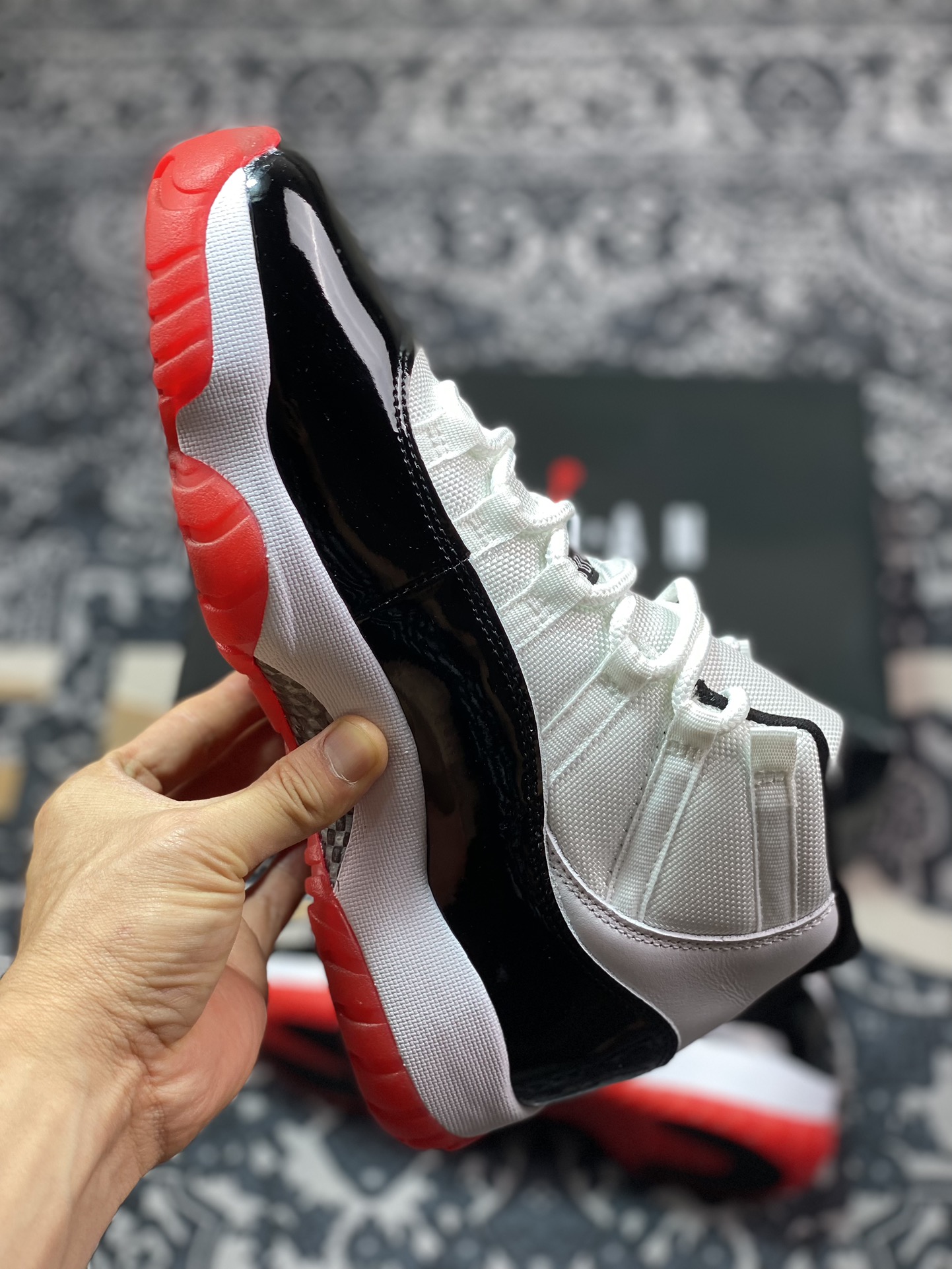 420 优选 原装级别 Air Jordan 11 Retro AJ11 乔11漆皮黑白红 CT8012-106