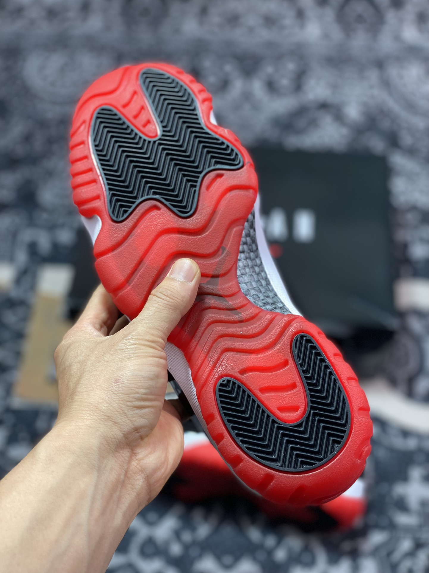 420 优选 原装级别 Air Jordan 11 Retro AJ11 乔11漆皮黑白红 CT8012-106