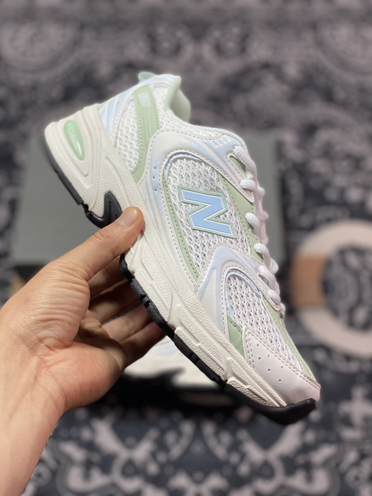 200 新百伦New Balance MR530系列低帮复古老爹风休闲运动跑步鞋“奶白薄荷浅绿”MR530ZO