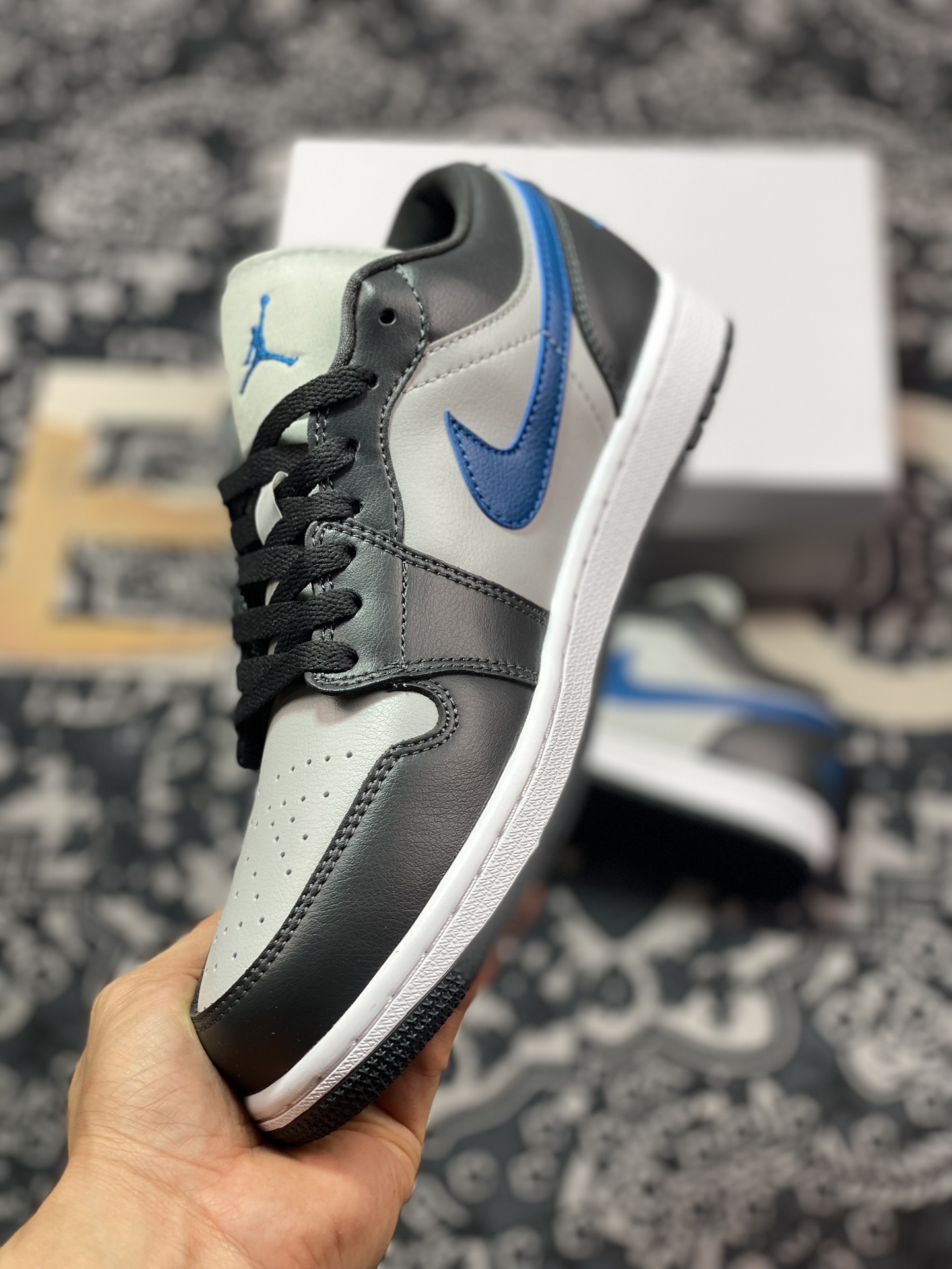 200 原装级别 Air Jordan 1 Low AJ1乔1低帮休闲板鞋 DC0774-040