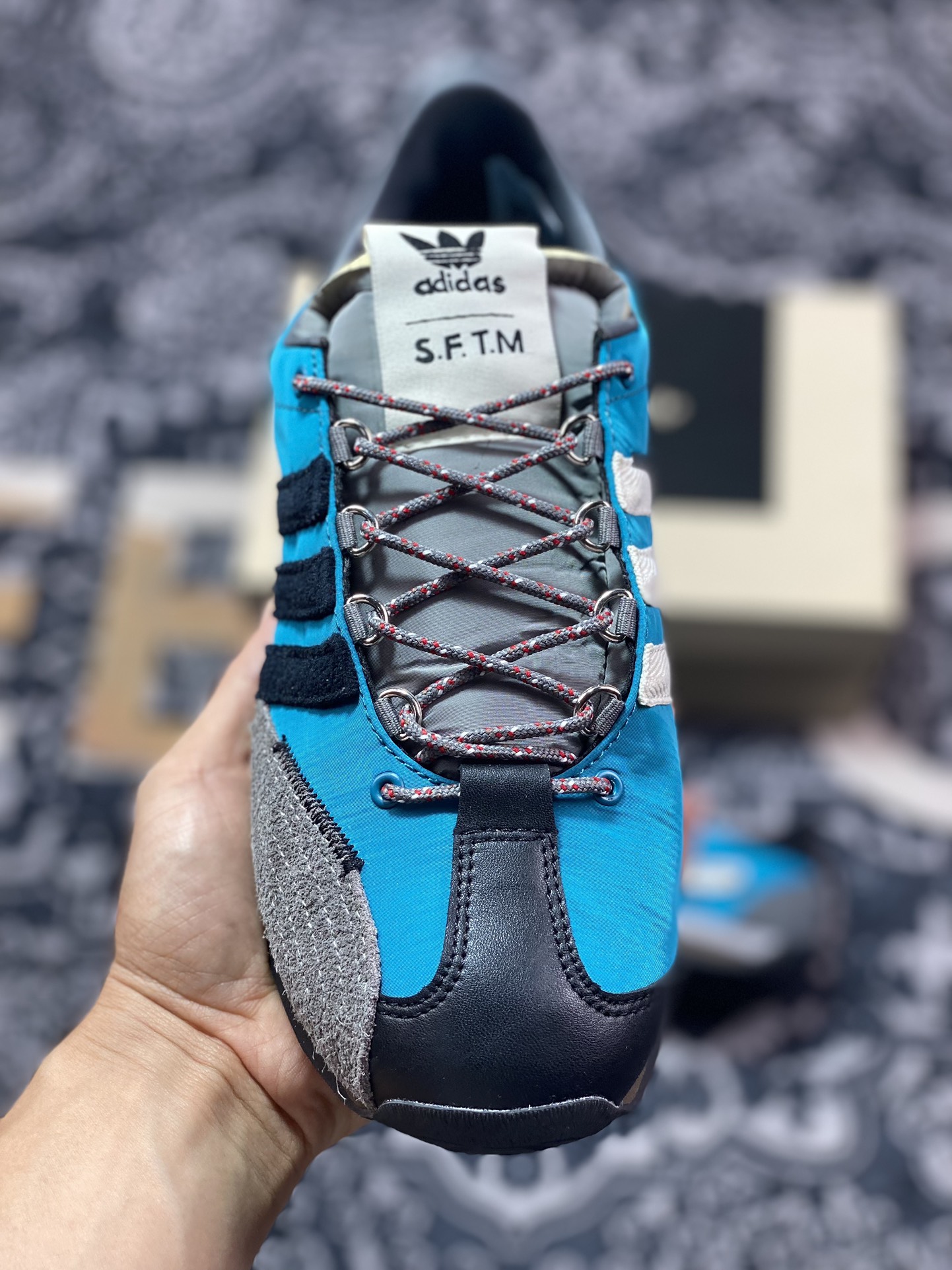 200 Mute x Adidas Country OG"Aqua Black"SFTM-003系列低帮慢跑鞋“联名水蓝深灰黑”ID3545