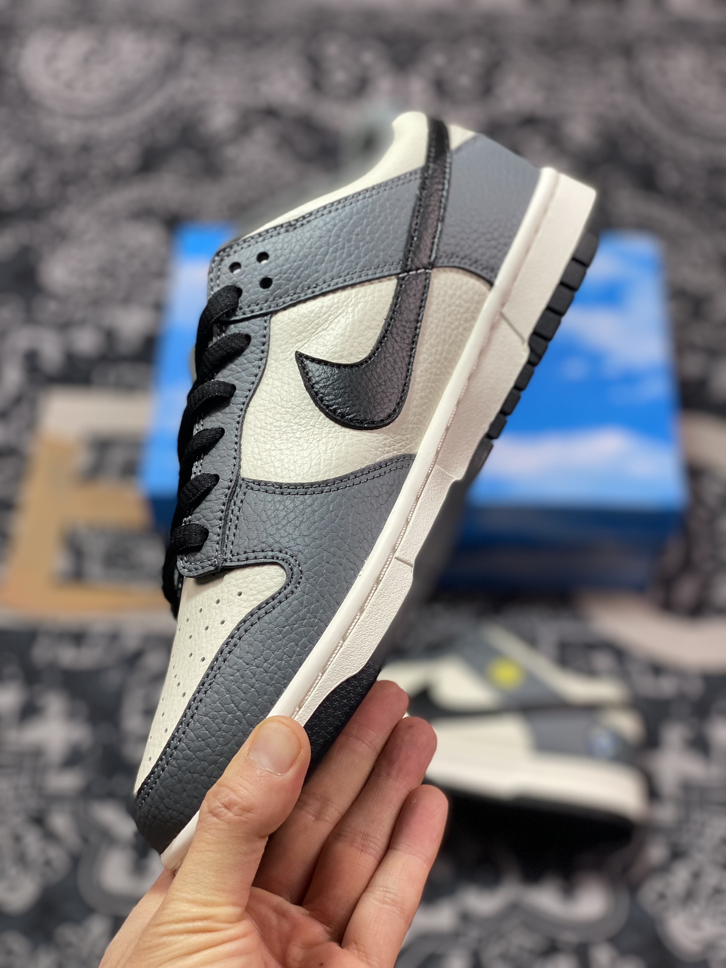 280 Nike SB Dunk Low NH"Sun Club"扣篮系列低帮板鞋“深灰米白黑笑脸太阳地球刺绣”BB1609-116