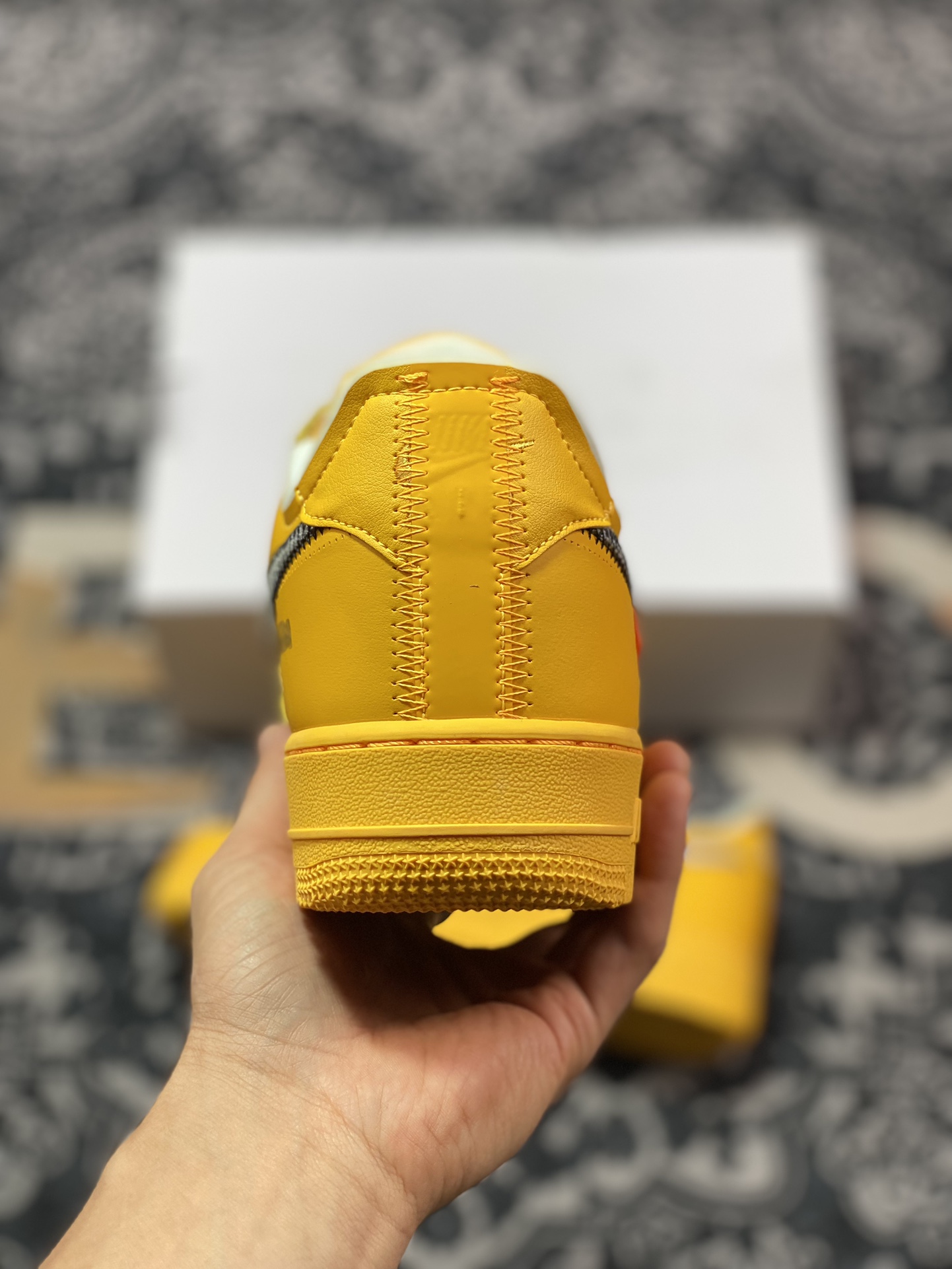 320 MoMA x Off-White x Nike Air Force 1'07 Low"MCA University Yellow"空军一号板鞋“OW黄银绑绳”DD1876-700