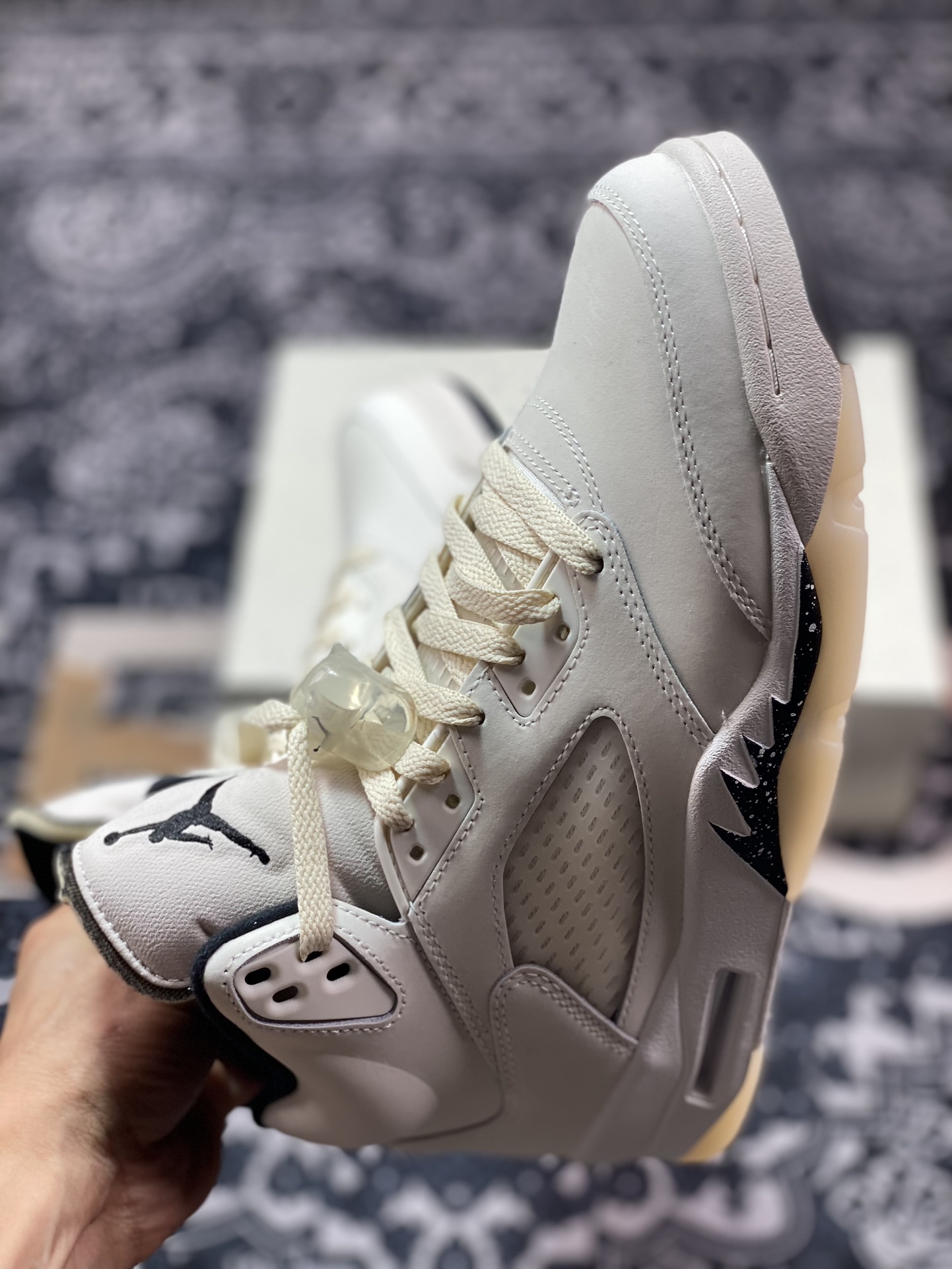 520  Y3 Batch Air Jordan 5 米白色 出货