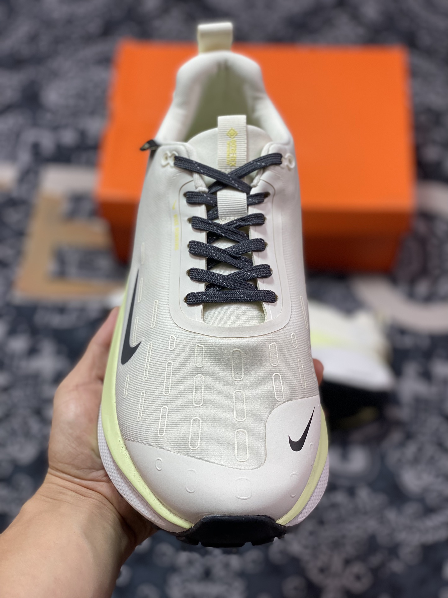 180 原厂级别 Nike Infinity Run 4 RN4 GTX Gore-Tex 耐克防水公路助力畅跑鞋  FB2197-100