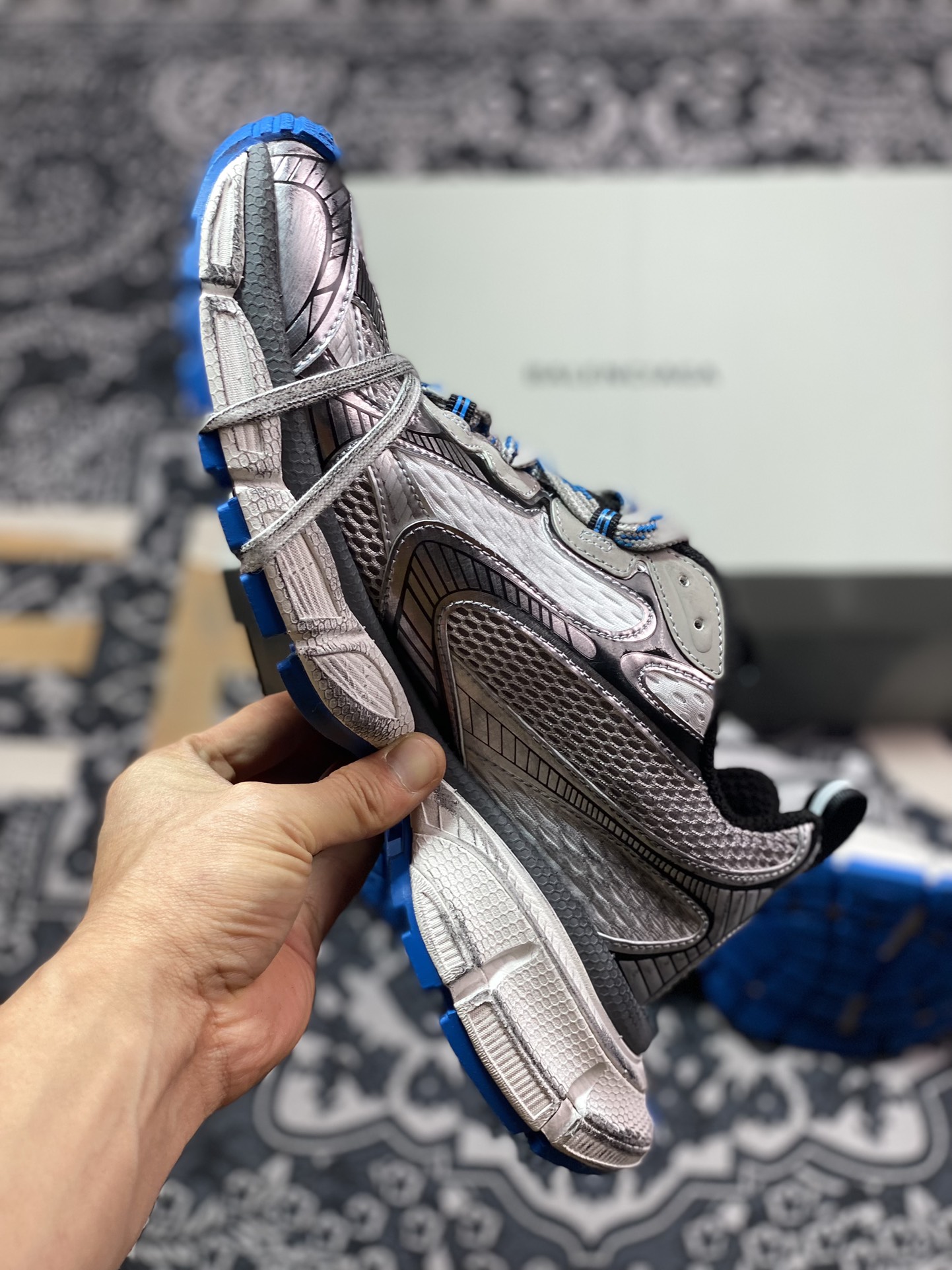 优选 Balenciaga 巴黎世家 3XL 做旧复古老爹鞋