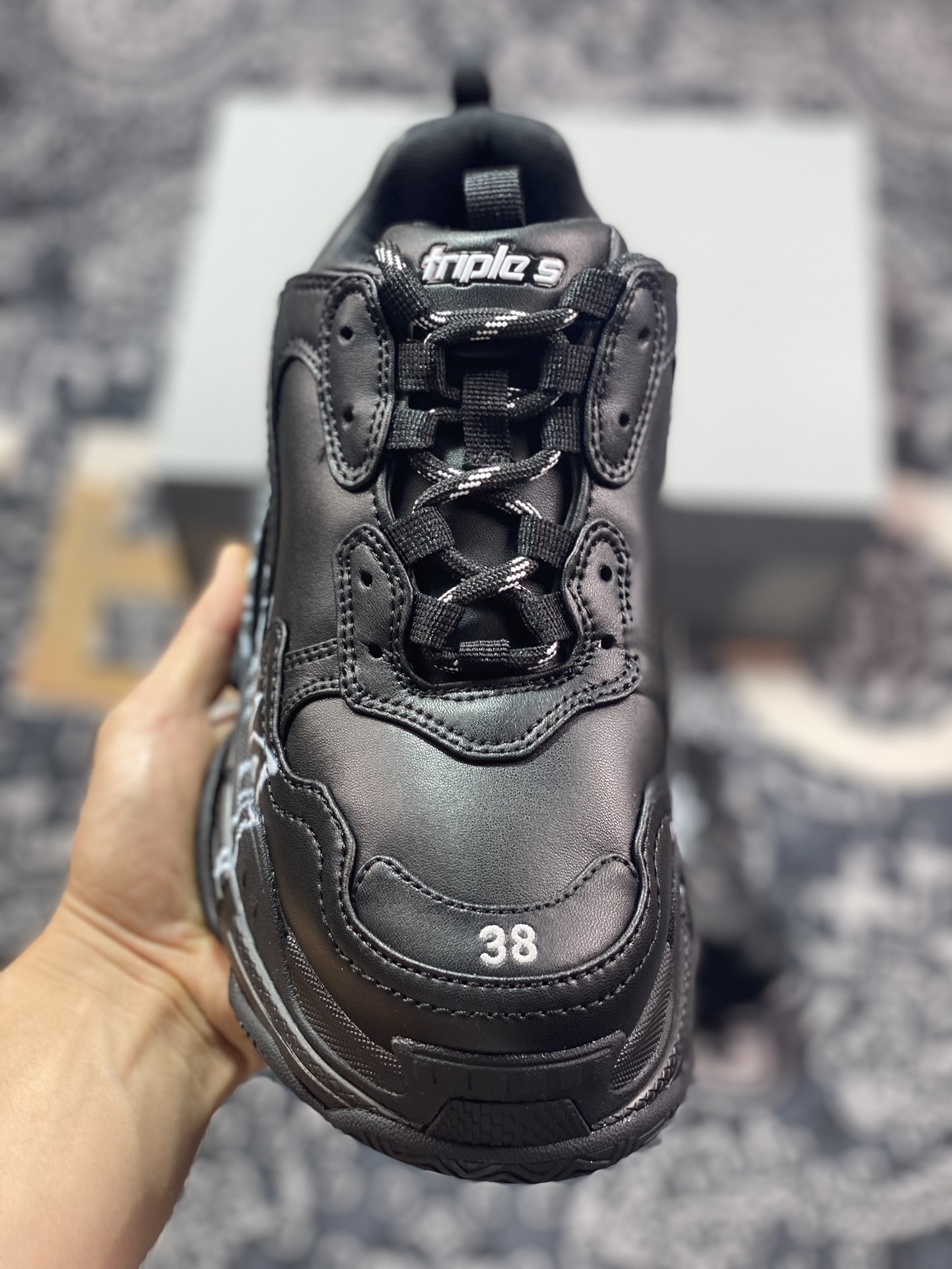 380 巴黎世家Balenciaga Triple S Trainers Sneaker"Black/White/LOGO"三倍运动鞋“黑白涂鸦LOGO”524039 W2FAY 9017