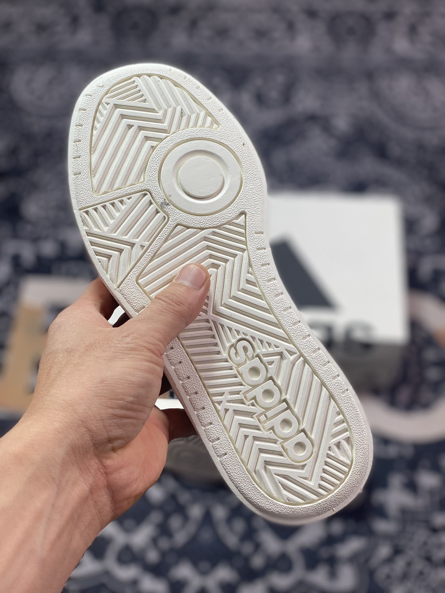 280 阿迪达斯Adidas Labcourt Low Lab球场系列板鞋“麂皮浅灰白”ID6228