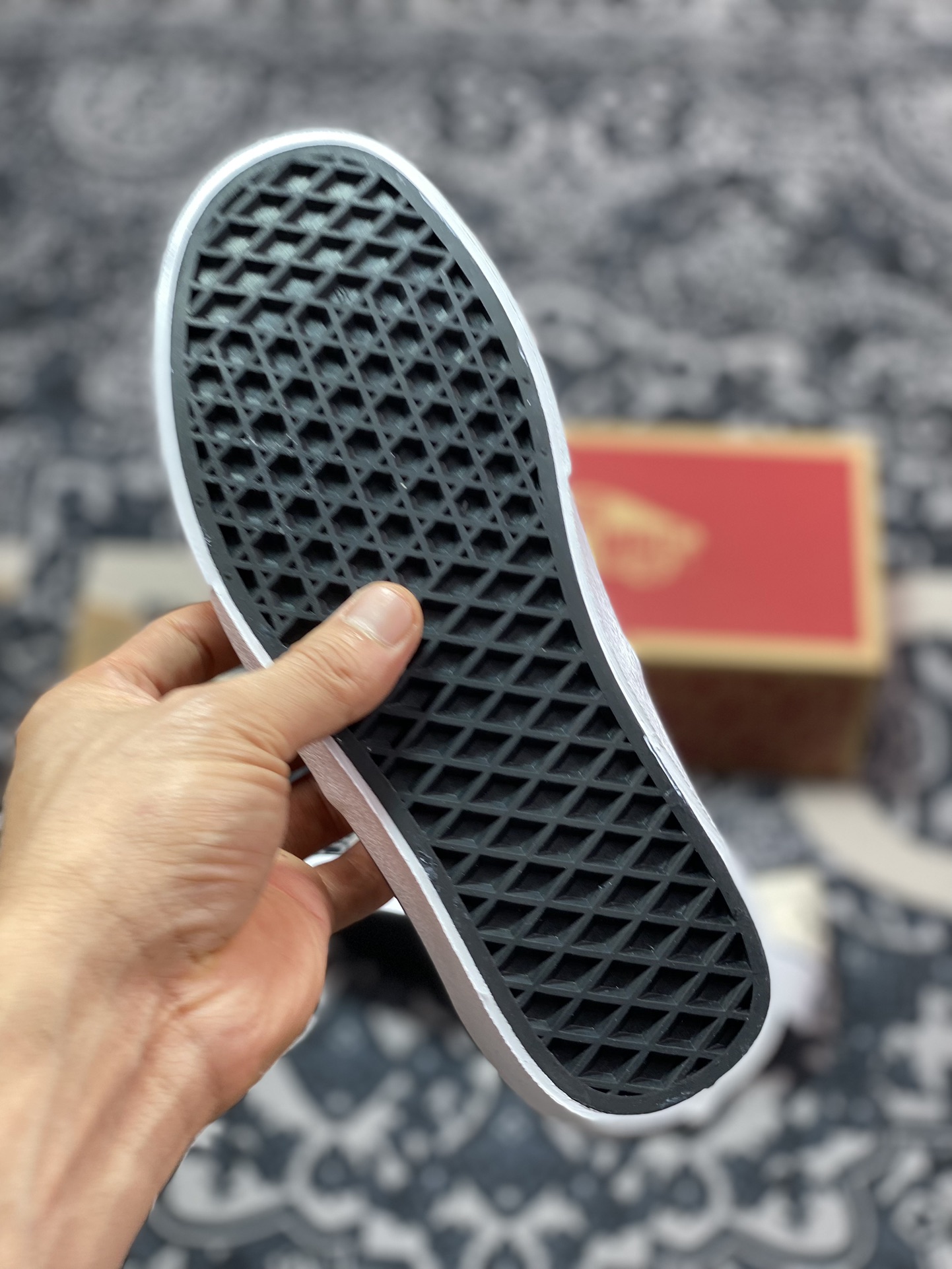 150 Vans Authentic 和平鸽 经典黑白帆布拼接低帮运动板鞋 VN000CR5BPB1