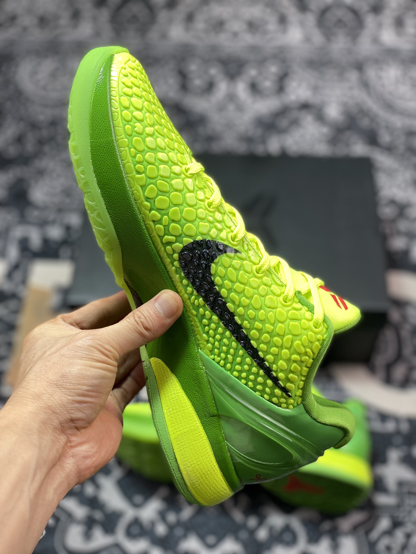 320 Zoom KOBE 6 Protro 科比六代 青蜂侠 完美复刻公司货 CW2190-300